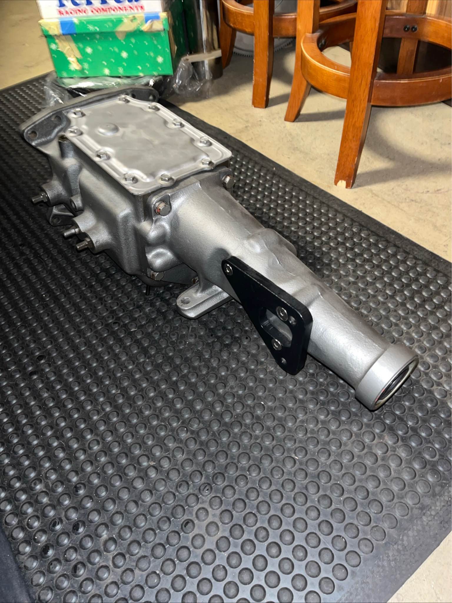 Ford Toploader RUG AE2 428cj-boss429 main case and tailshaft