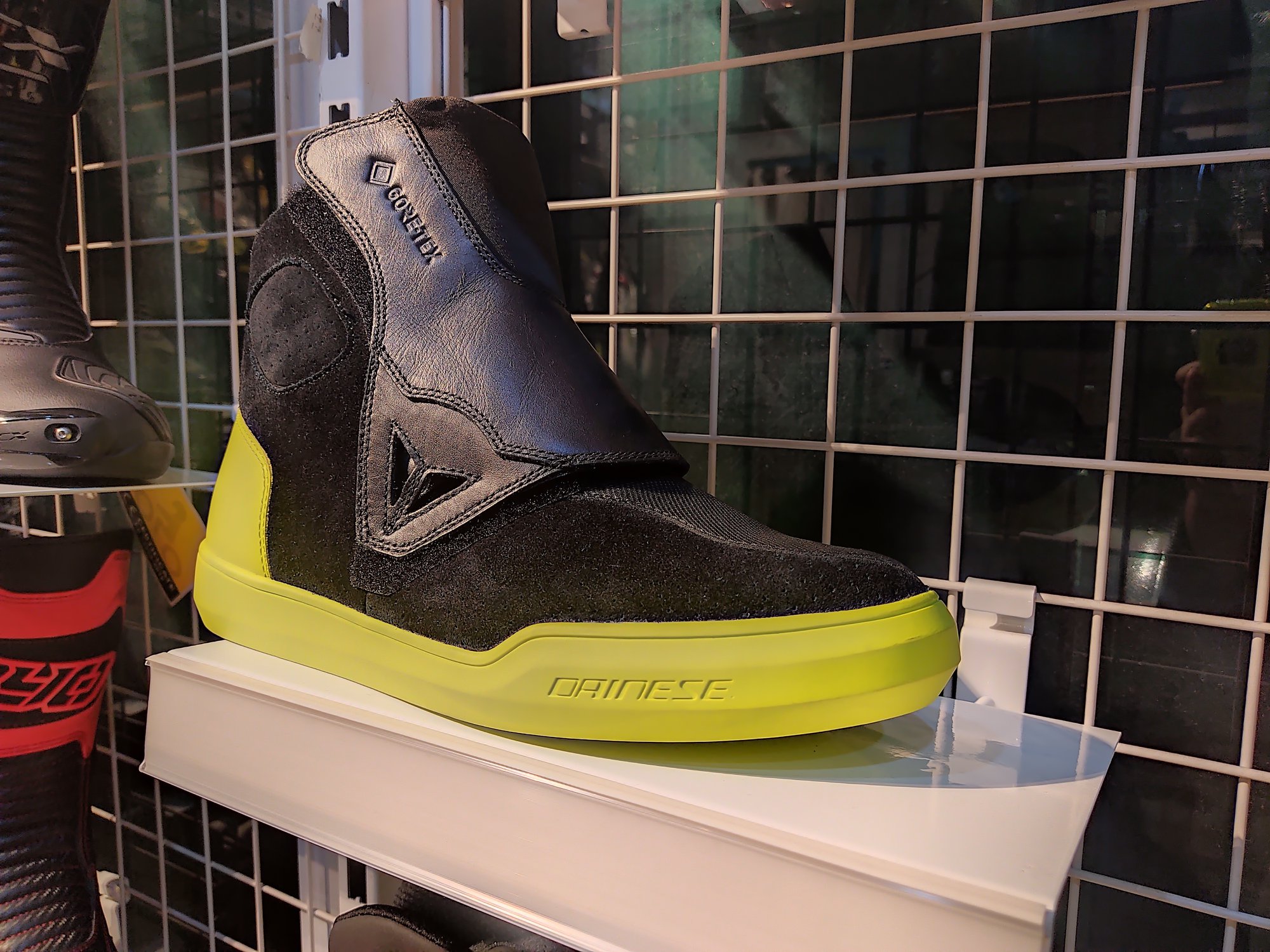 Dainese Dover Gore Tex Shoes GORE-TEX® weather protection meets