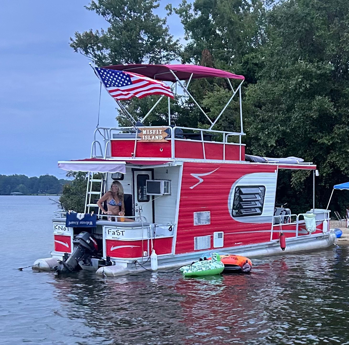 BOATERS MARKETPLACE | 🚤 1994 Aqua Chalet 32’ Pontoon Houseboat – Turn ...
