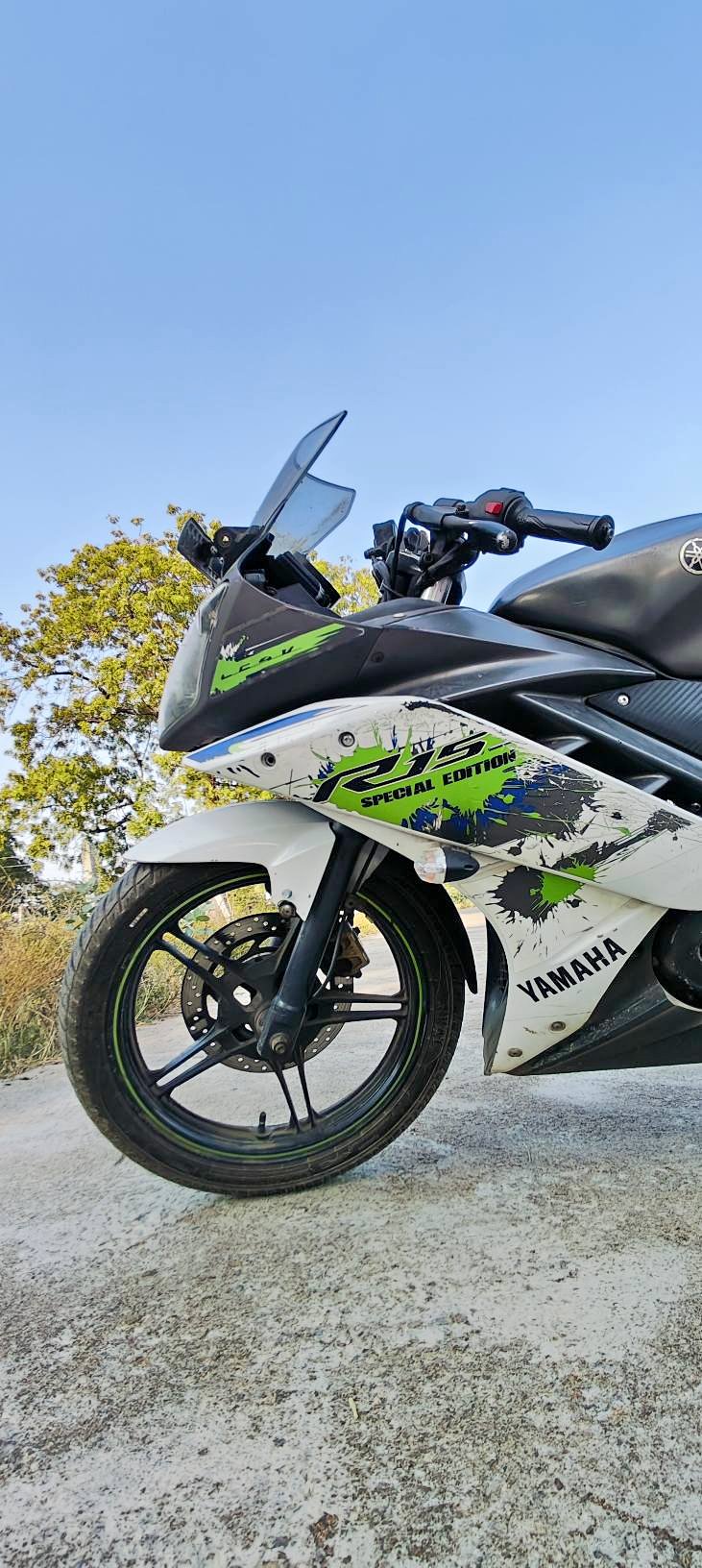 Yamaha R15 V2 Special Edition Delta Box - Motorcycles & Scooters - Upal ...