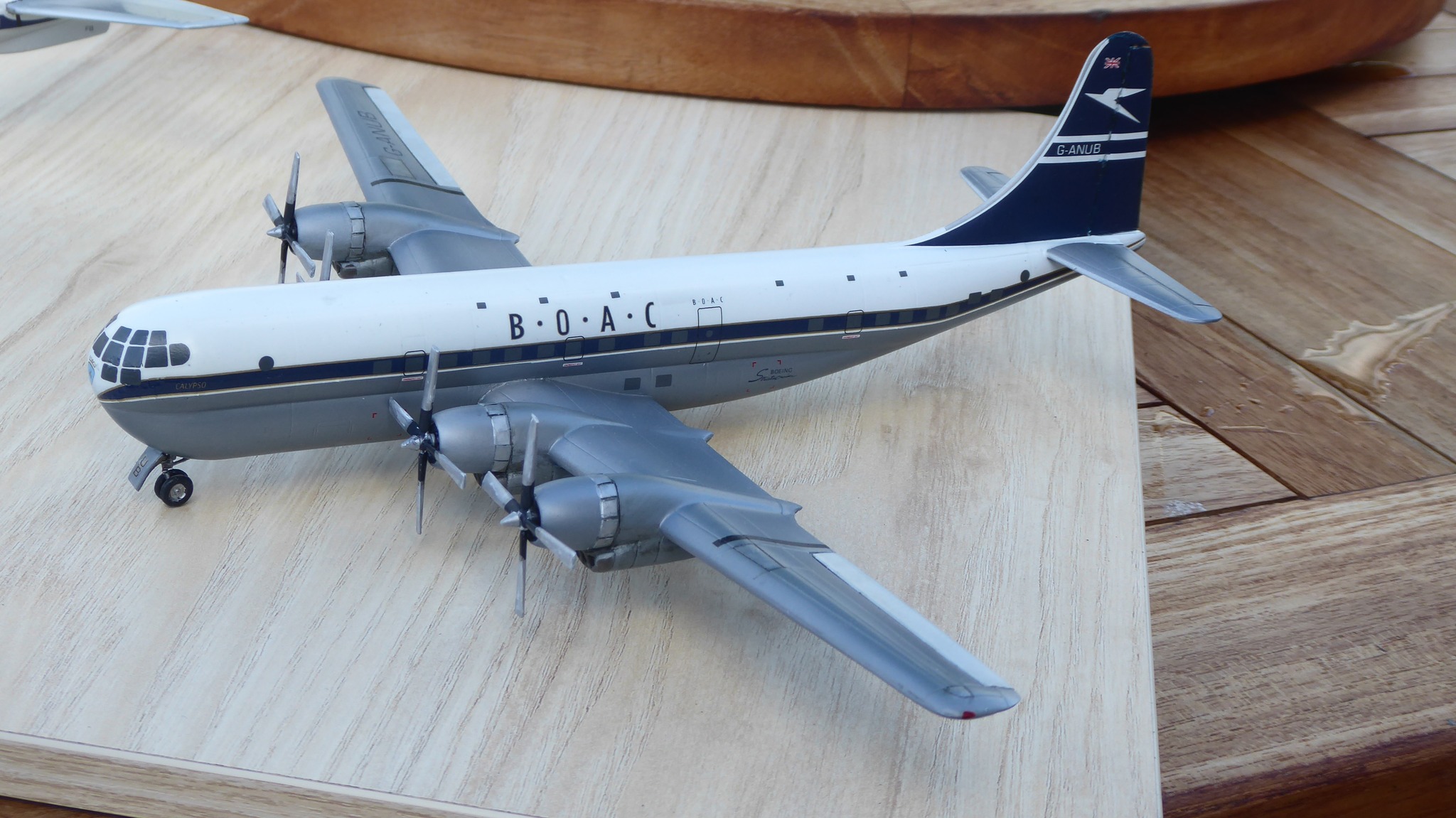 1/144 scale BOAC Boeing Stratocruiser model