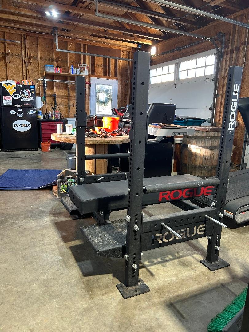 Rogue Westside Weight Bench 2.0 - Weight Lifting Machines & Racks ...