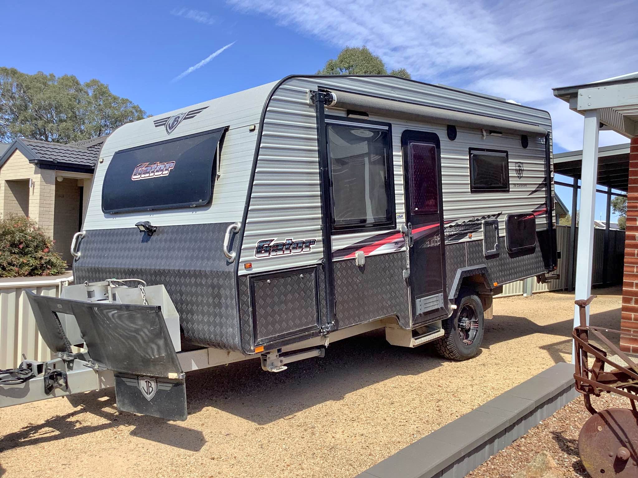 2016 JB 18 foot semi offroad gator - RVs & Campers - Benalla, Victoria ...