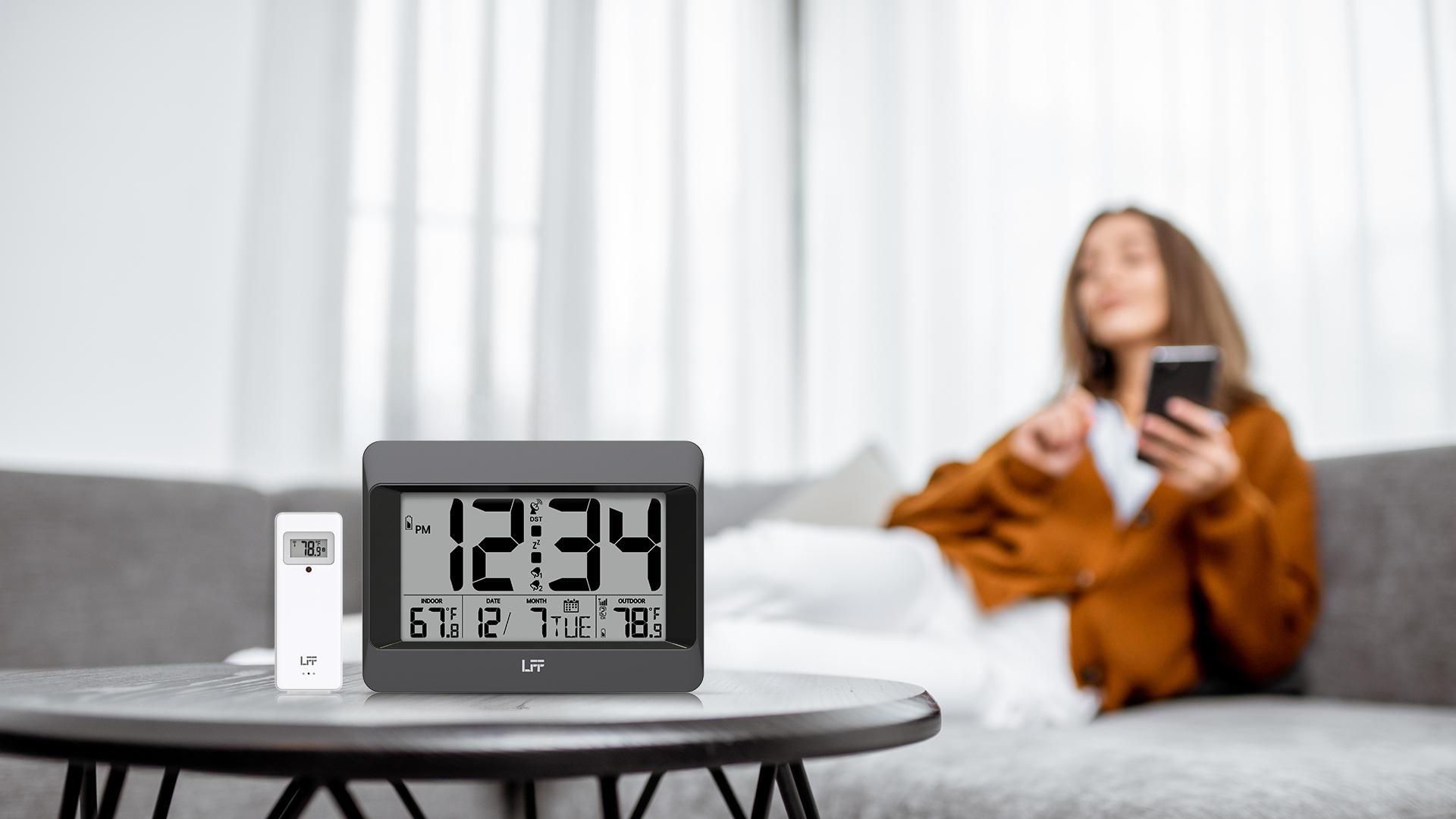 LFFTech-BD - ⏰ Upgrade your living room with this Atomic Clock! Enjoy ...