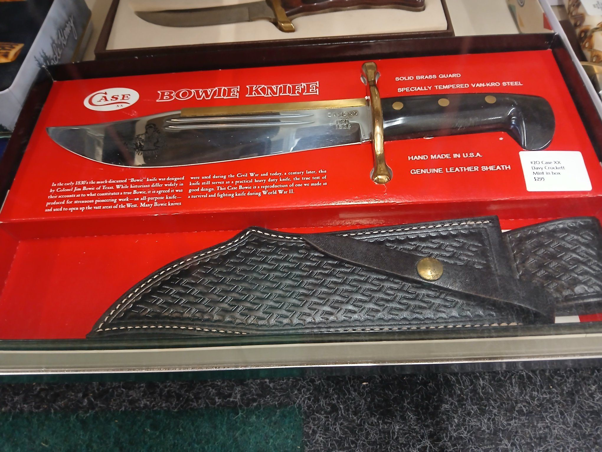 Knife Collectors