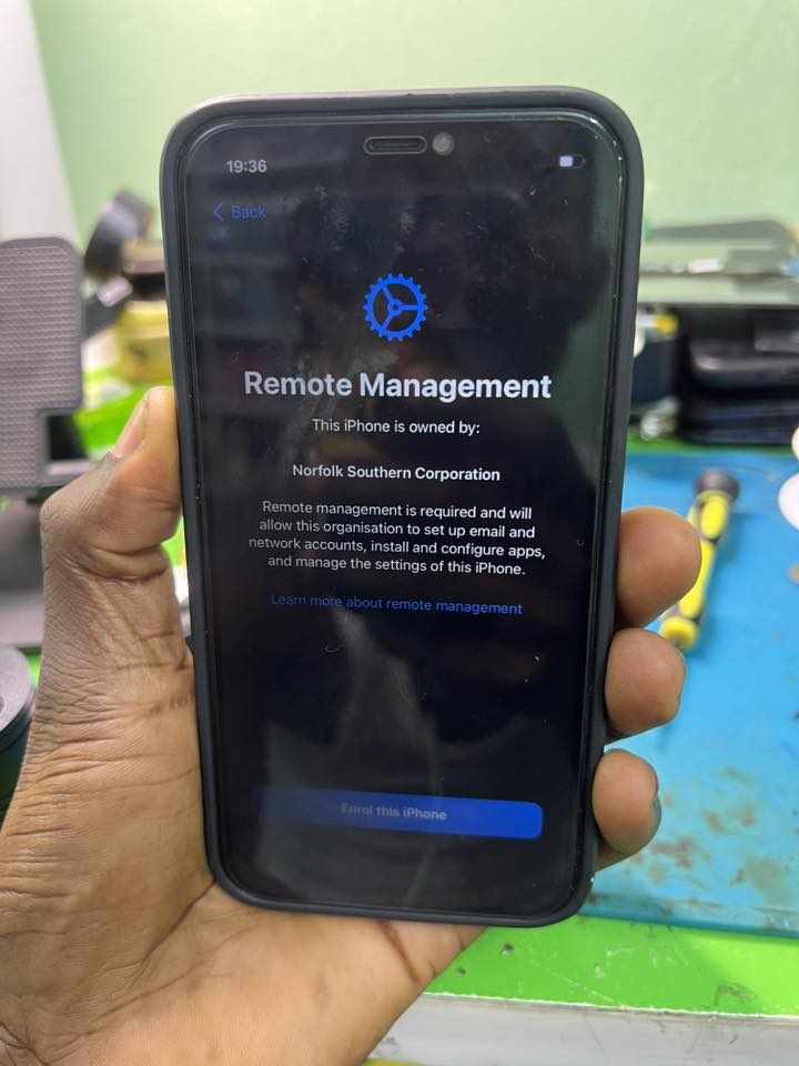 How to remotely access a smashed iPhone 11 for data recovery?