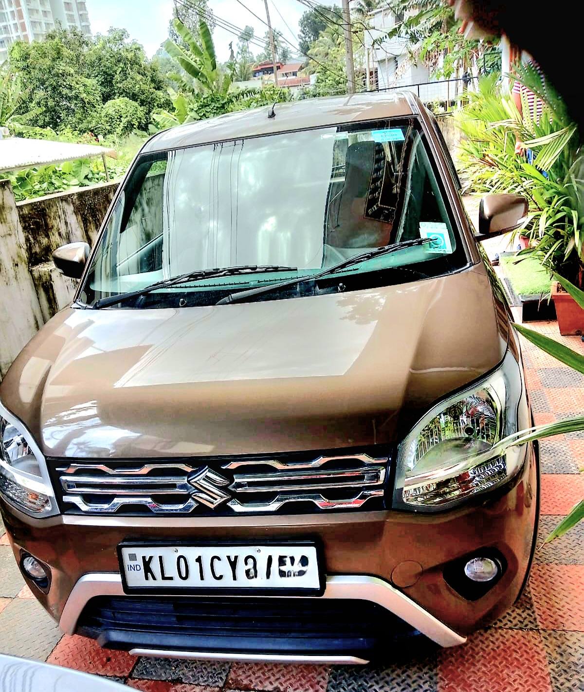 2023 WagnoR Zxi plus Single owner Full option 10000km Company