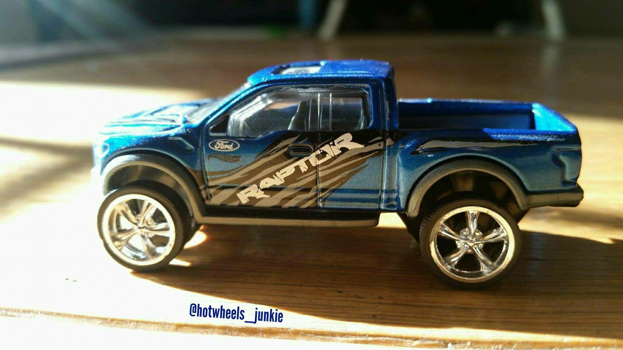 ホットウィール Did a wheel swap on this one. কনমাহা 45429 454
