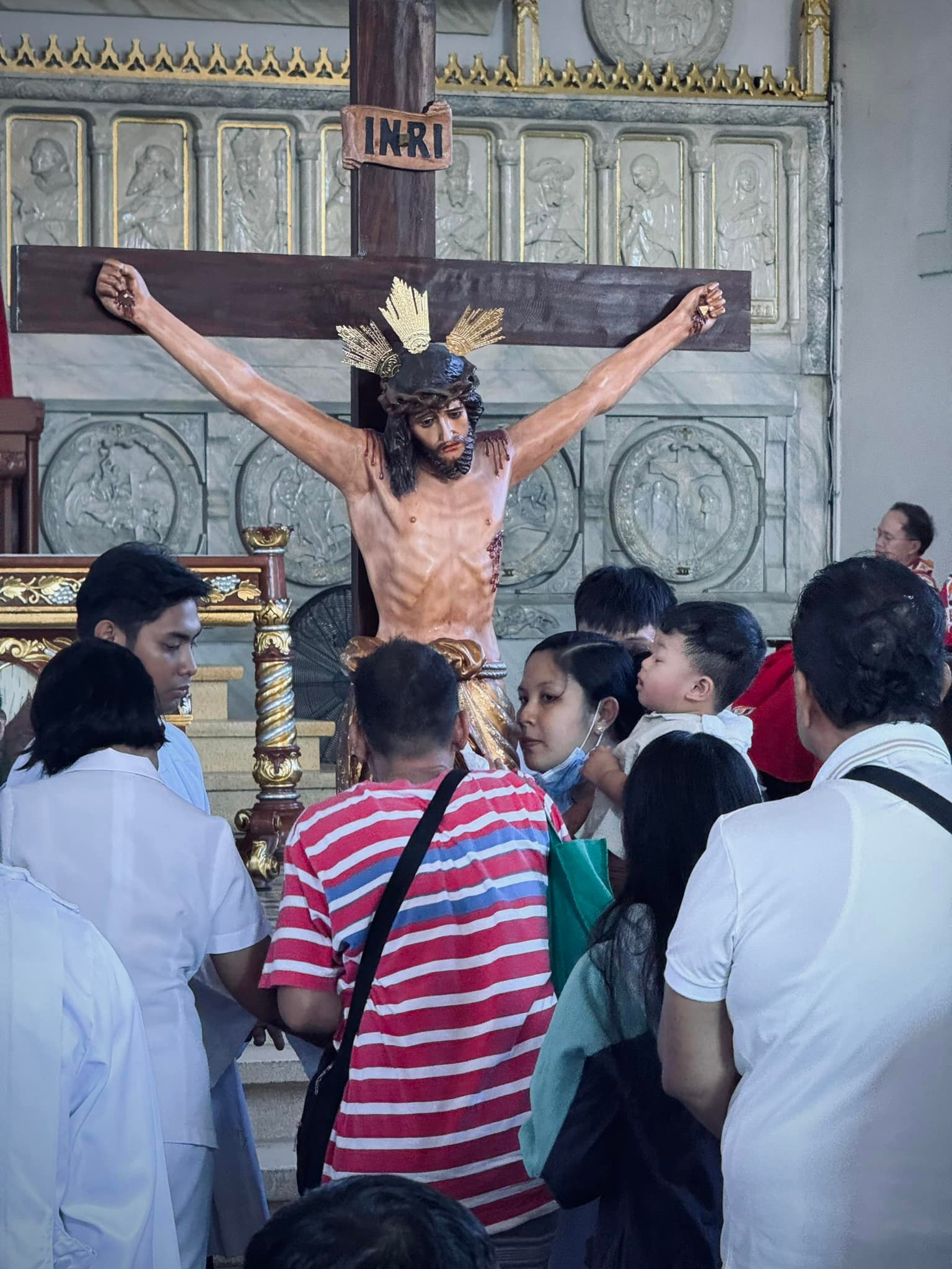 | GOOD FRIDAY Numbers of lay people, devotees, and faithful attended ...