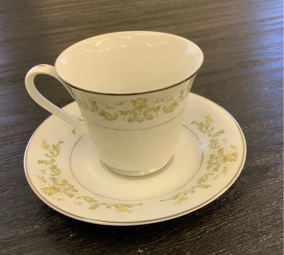 The Shoppe' - Here’s a pretty china tea set for eight that... | Facebook