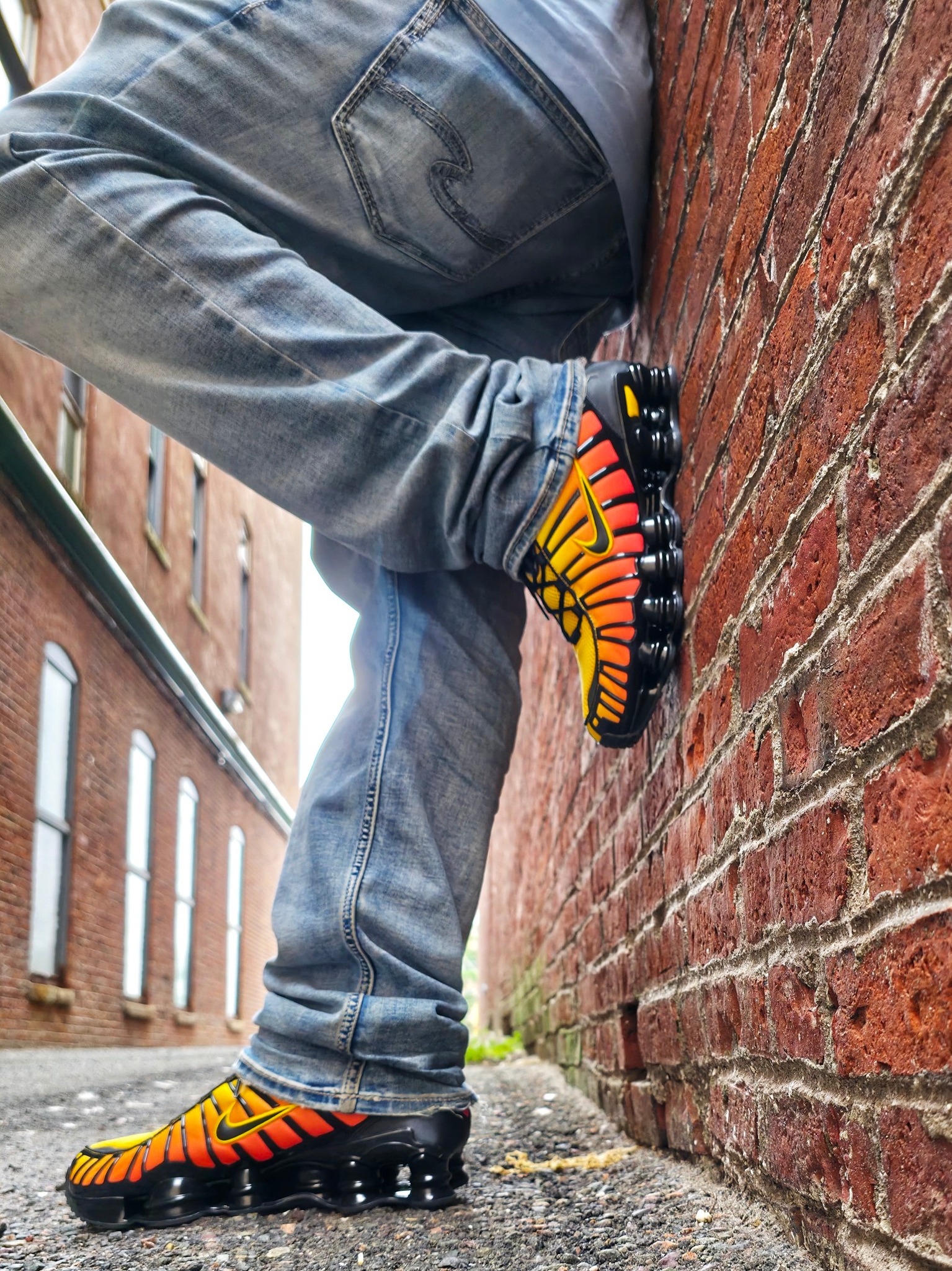 Nike Shox TL Sunrise colorway review