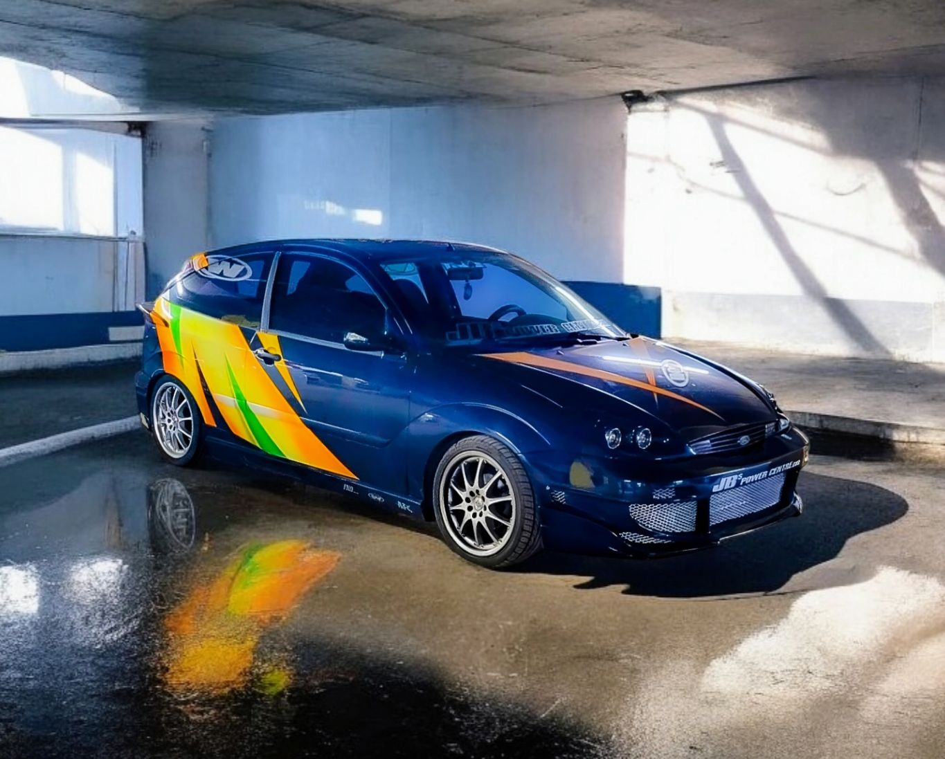 Modified ZX3 with rear seat delete and fiberglass sub setup