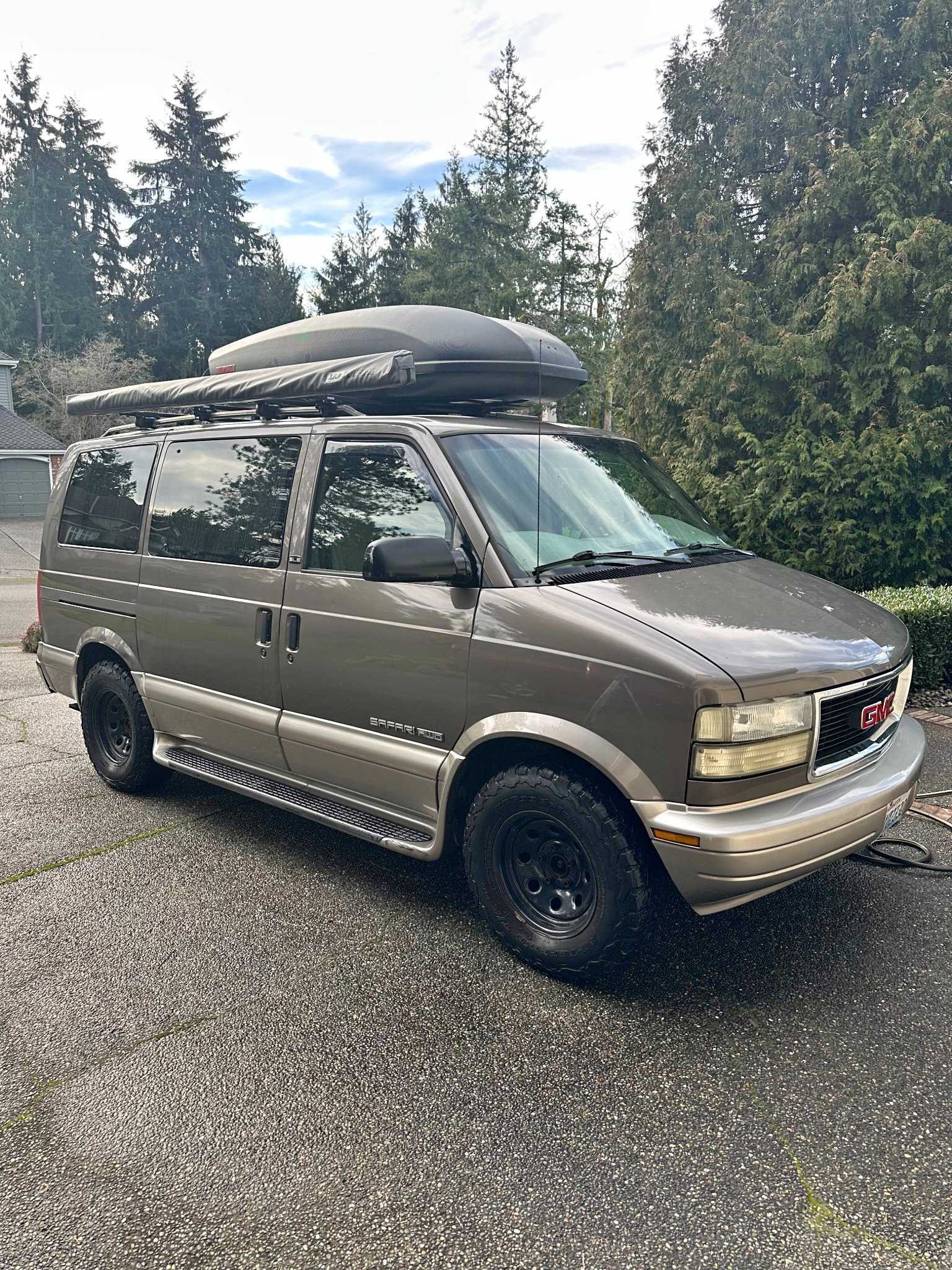 2002 GMC Safari · SLE Extended Minivan 3D - RVs & Campers - Sammamish ...