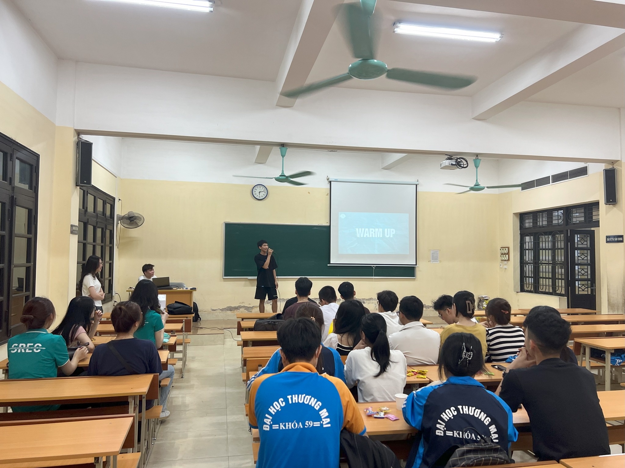 SREC - CLB Sinh Viên Nghiên Cứu Khoa Học & Khởi Nghiệp