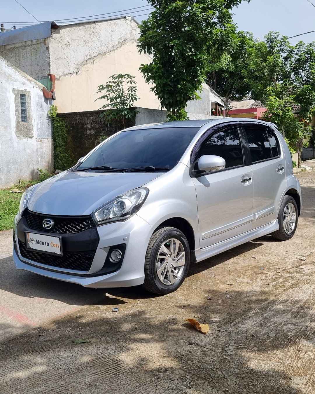 Best HD Pictures about  Daihatsu Sirion 2015  - No AI Images