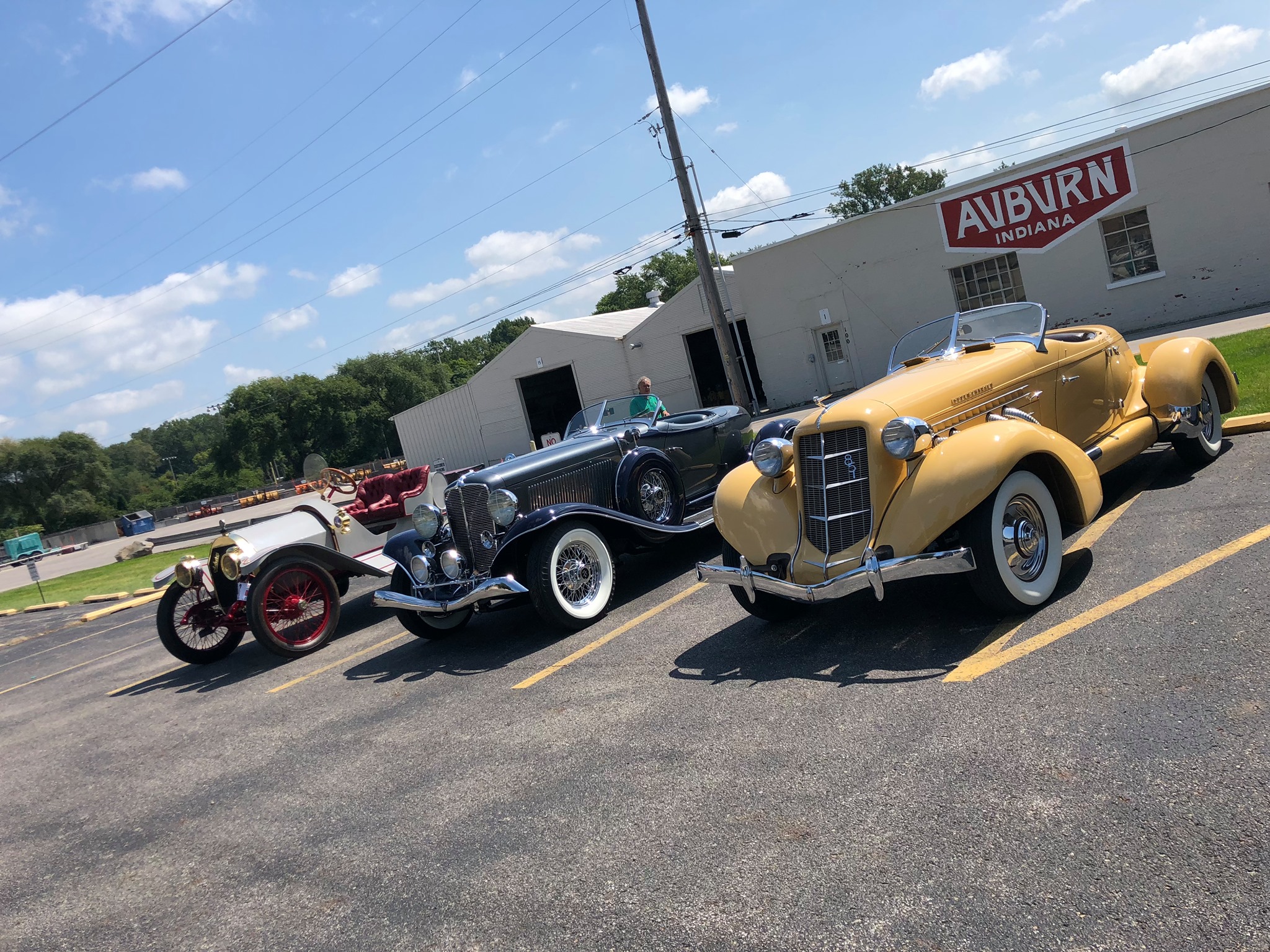 AUBURN CORD DUESENBERG CLUB
