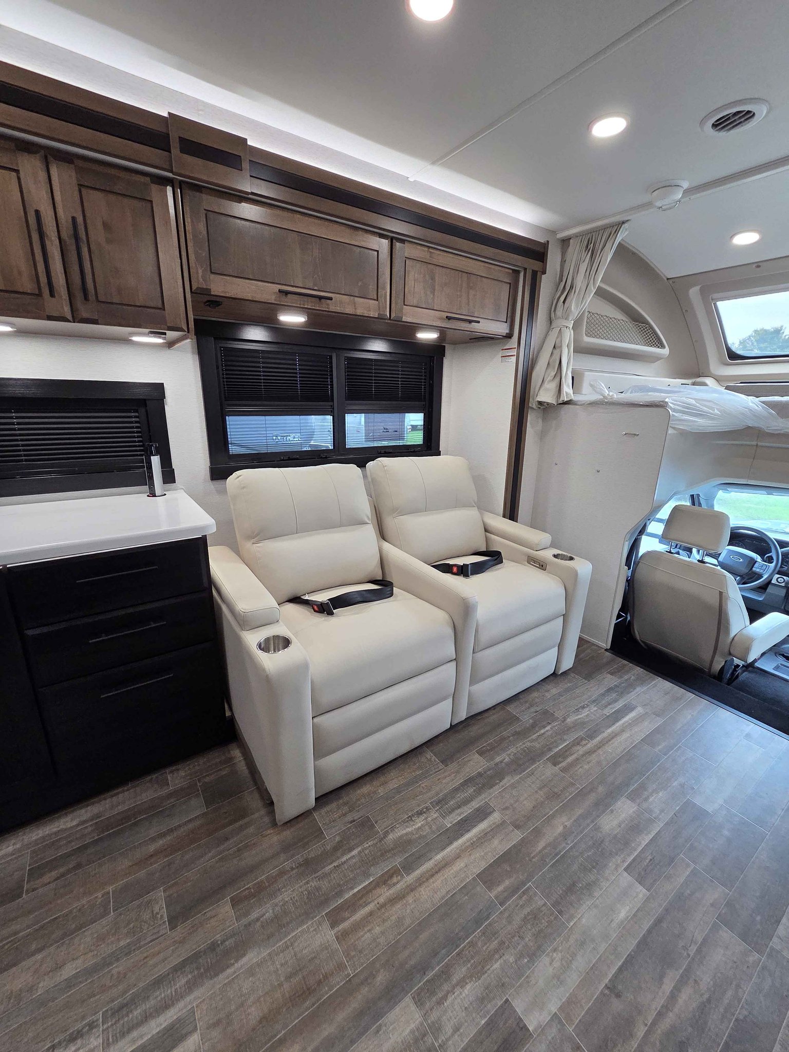 2025 Jayco Seneca XT 35L