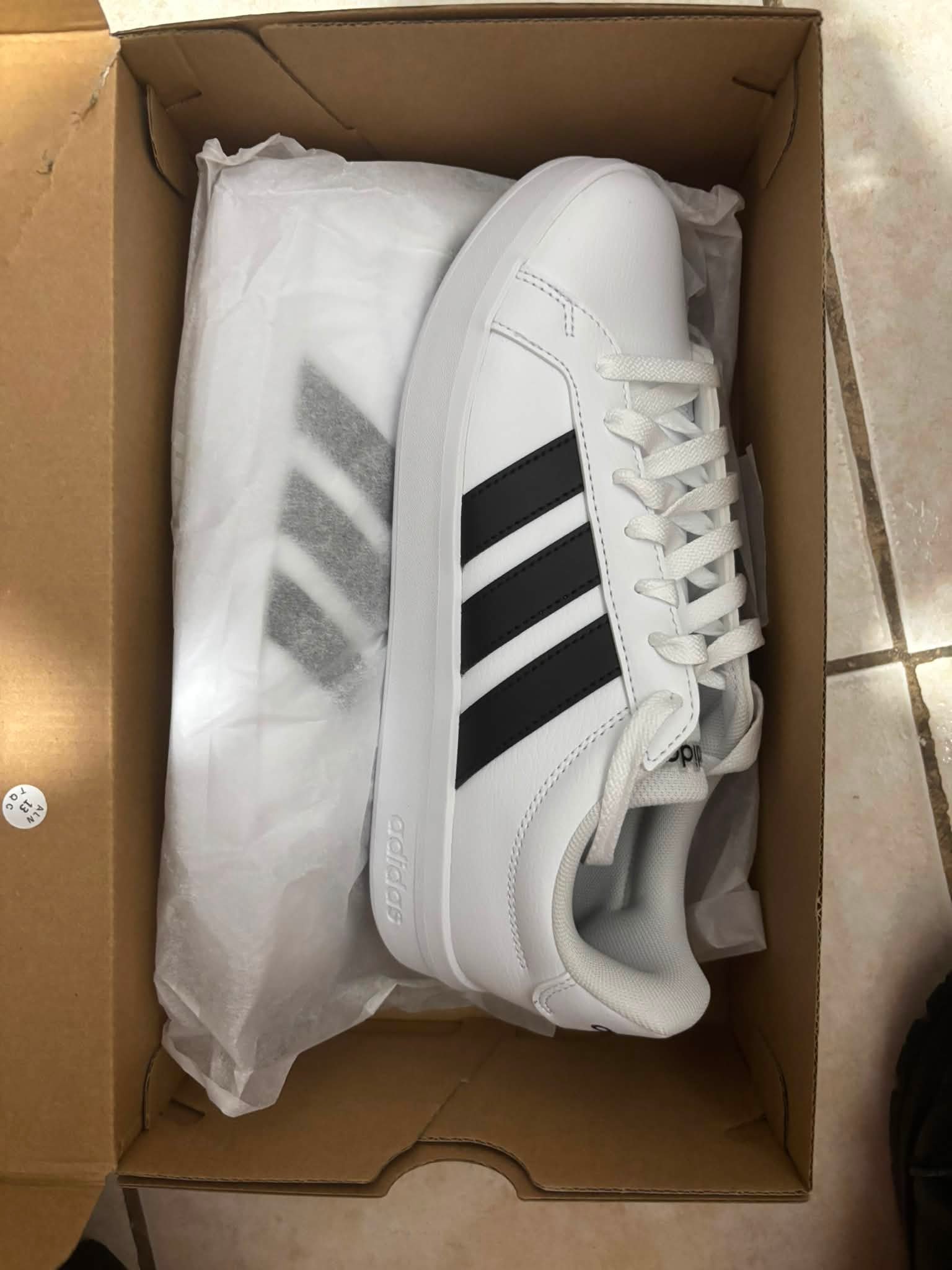 Adidas grand court alpha0 talla 9 26.5cm 🫡 zapato muy a la moda