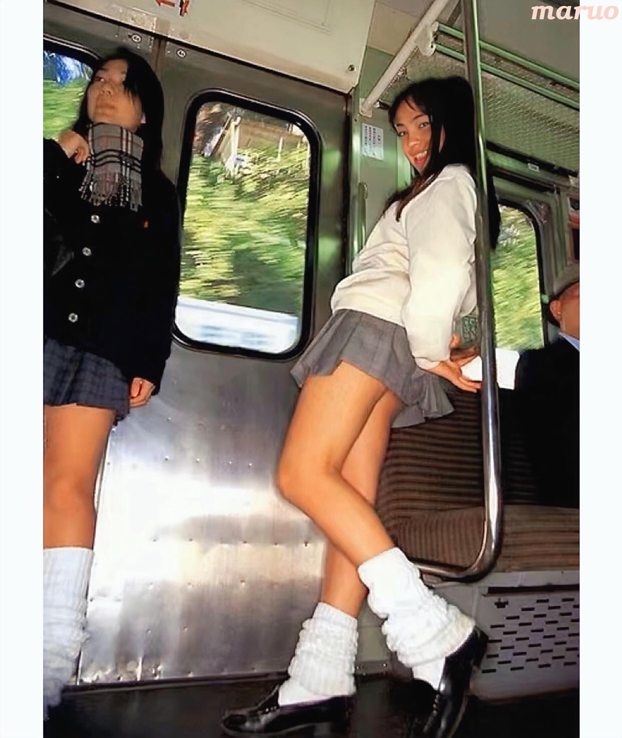平成レトロ「ルーズソックス」（1993年から1998年） 当時、日本の女子 