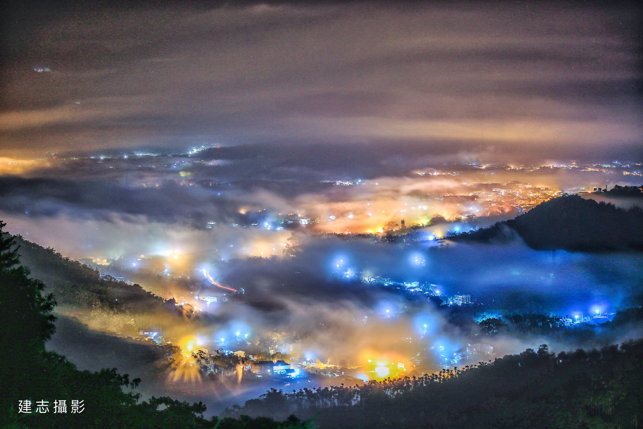 南投五城金龍山夜琉璃 | Facebook