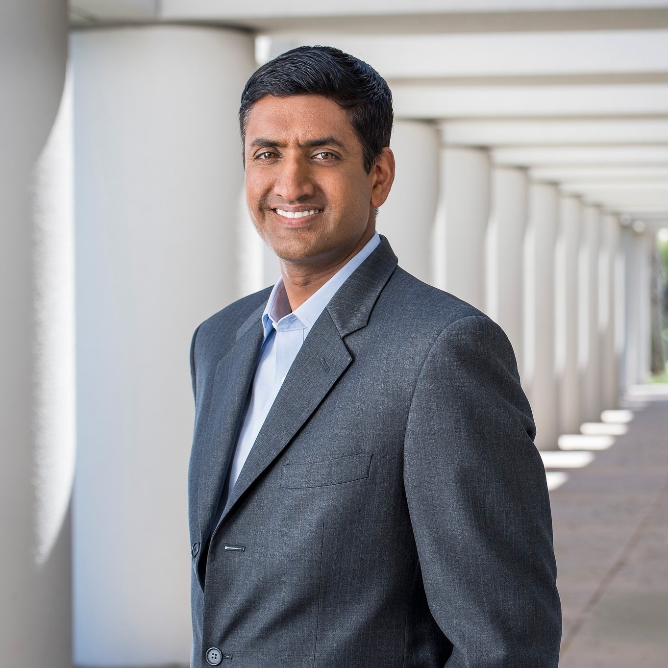 Sign up at the link in my bio! | Ro Khanna
