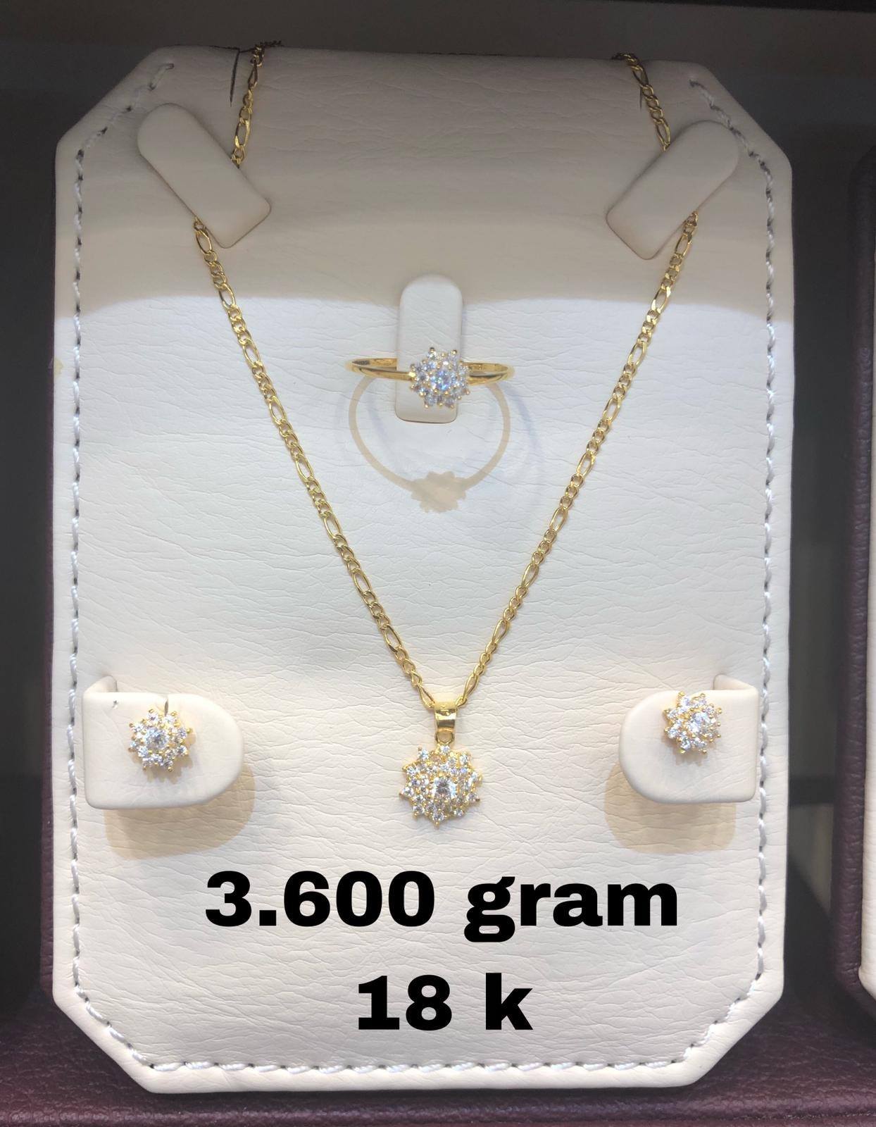* 18k saudi gold full set *... - Shopping online in Kuwait | Facebook