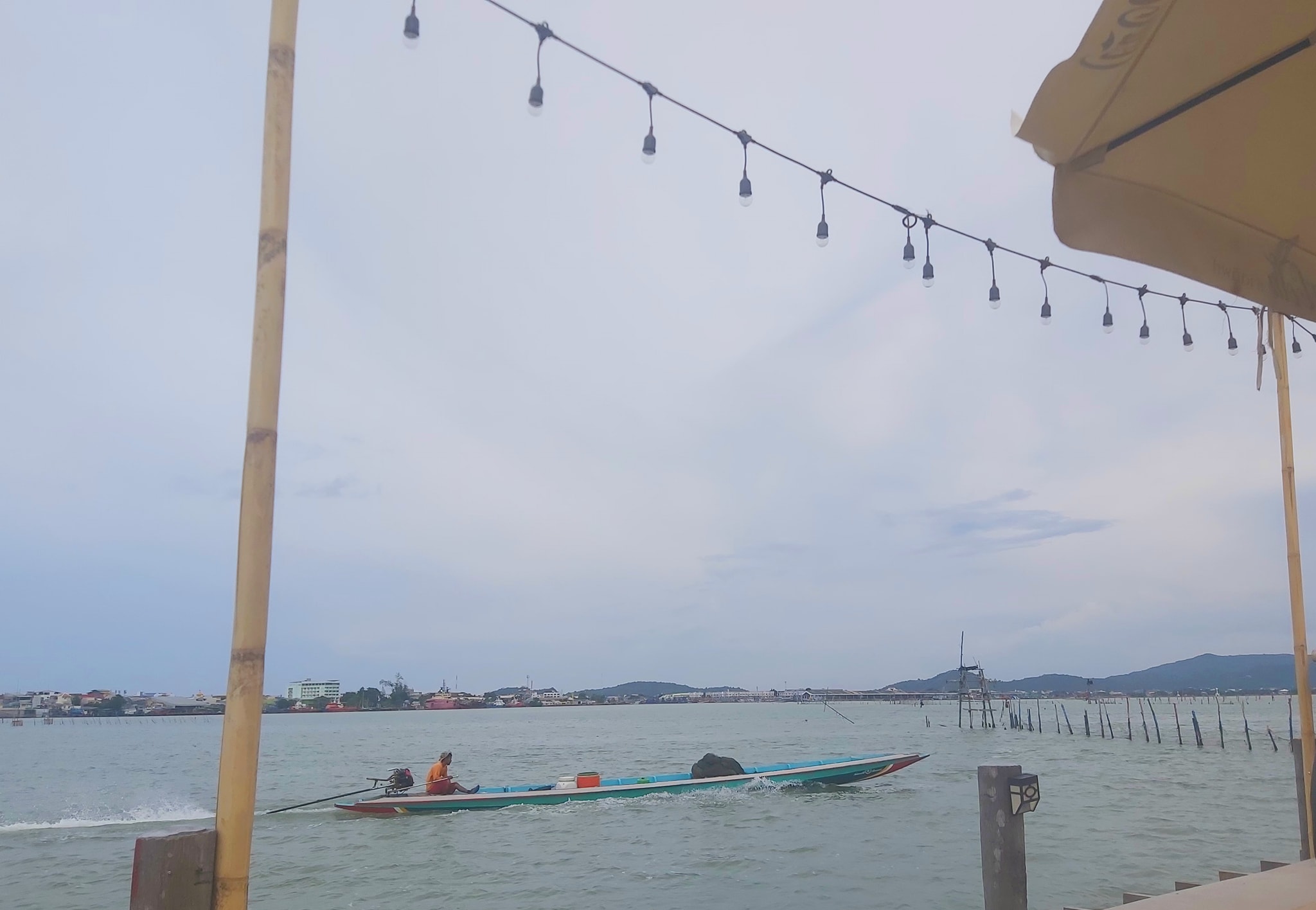 Kin Rai Dee - เหมาเรือมาเพื่อกินราวท้องปลากระพง 2ไม้...