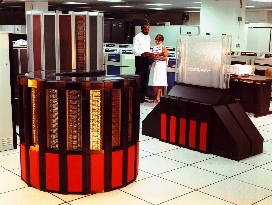 The Cray-2 supercomputer - The Vault of the Atomic Space Age