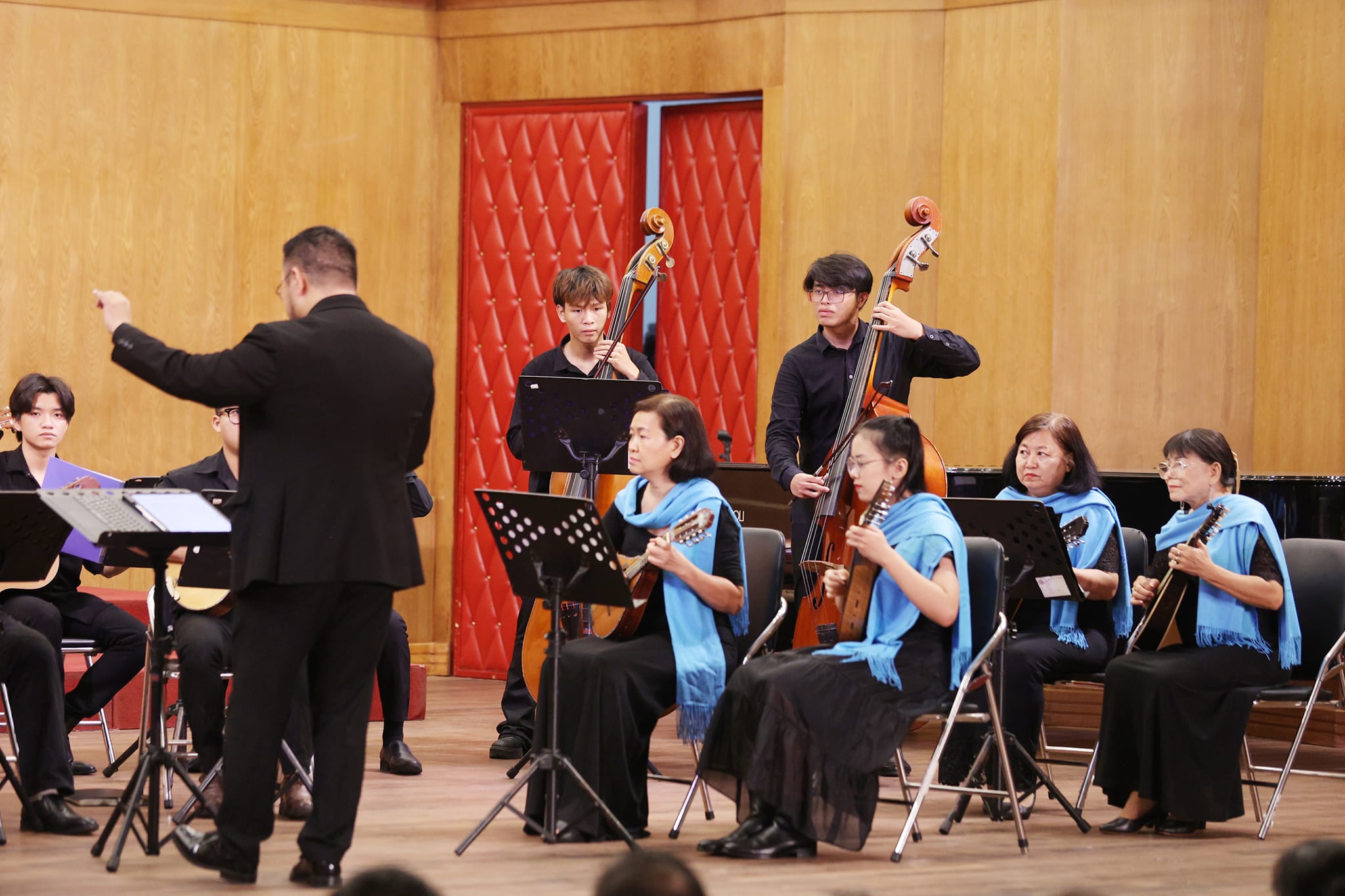 Saigon Mandolin... - Saigon Mandolin Guitar Orchestra - SMGO