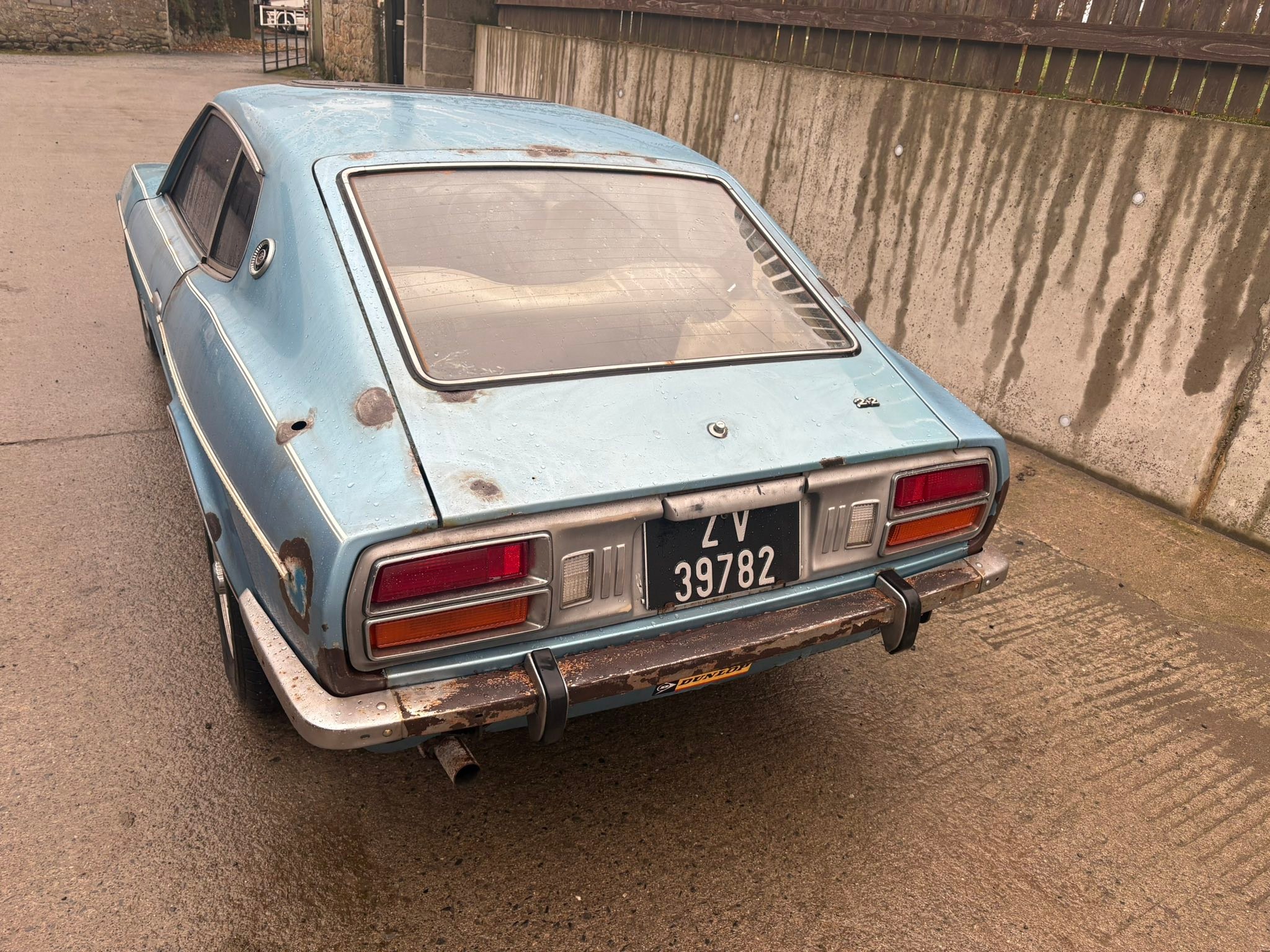 AIR JORDAN 2 RETRO -ALTERNATE-黒赤 Datsun 260Z 2+2