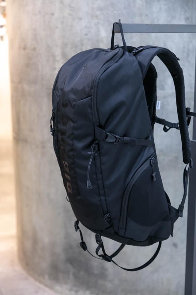 BIGPACK HK - Readiness is key! #staydry BIGPACK CLIFF...