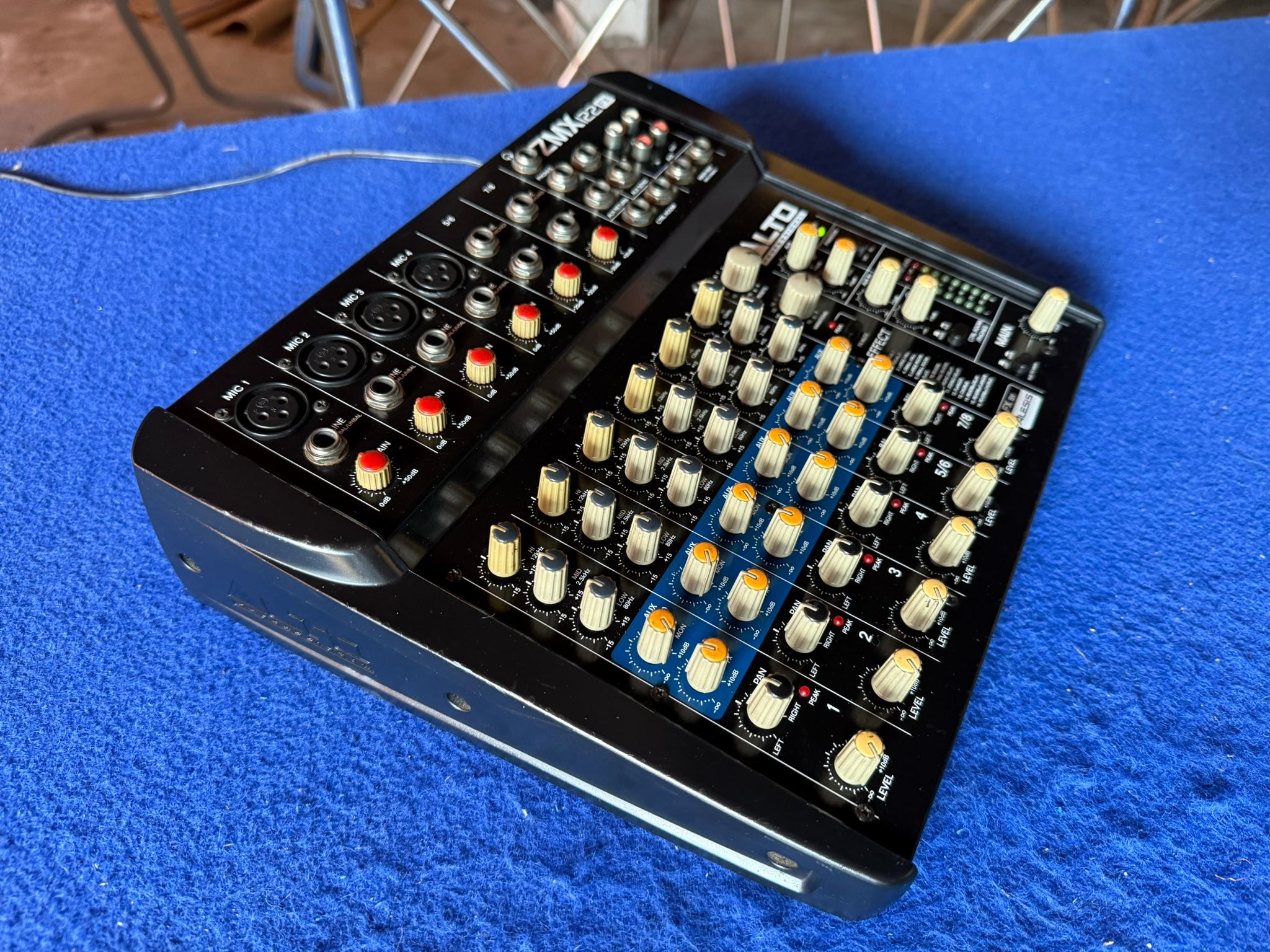 ALTO Professional ZMX122FX ジャンク品 Mixer alto zmx 122fx hàng Mỹ