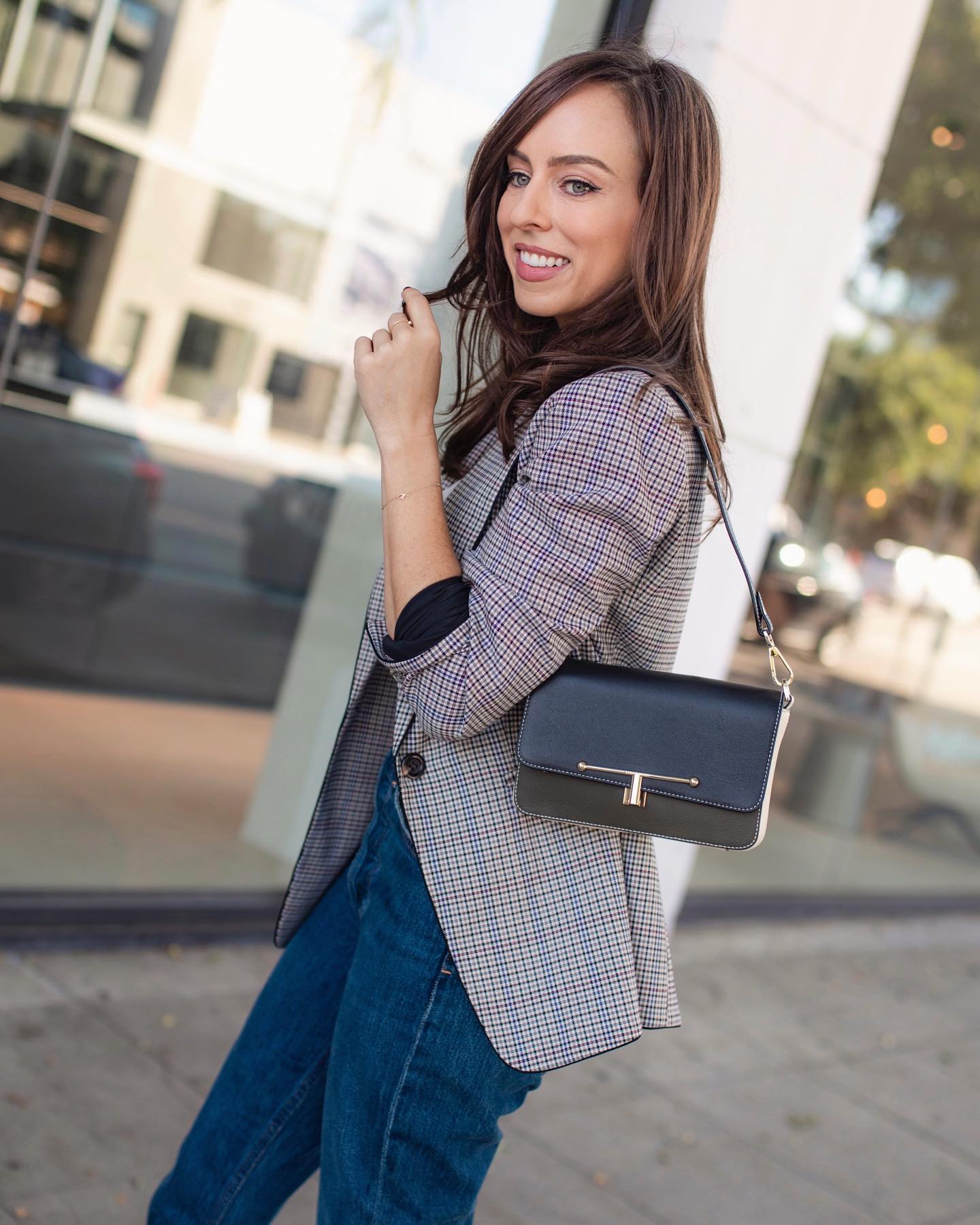 This NEOUS' 90s-inspired Delphinus shoulder bag is a must-have for