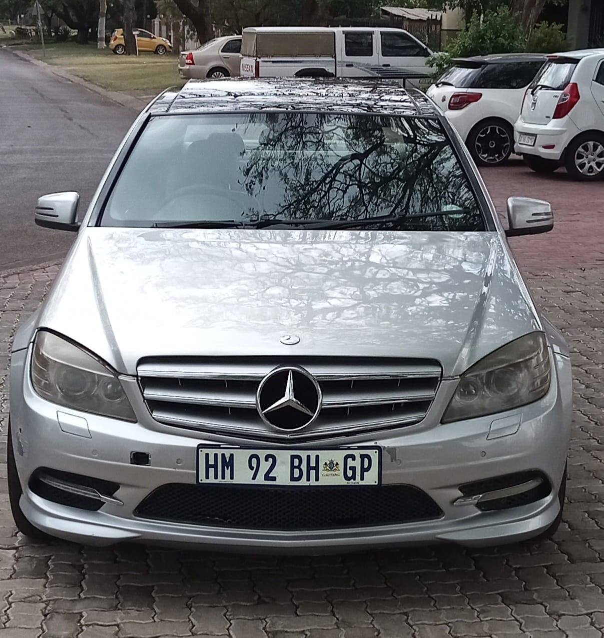 2010 Mileage 193000 Leather Interior 15