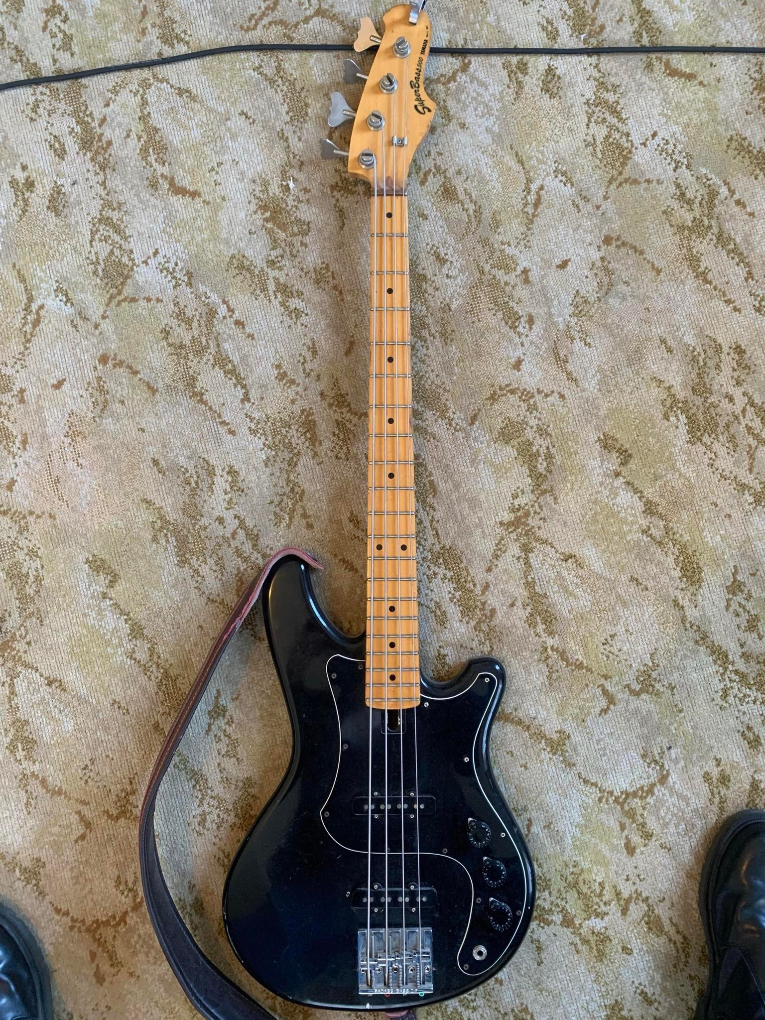 Yamaha Pulser 450 bass guitar details needed