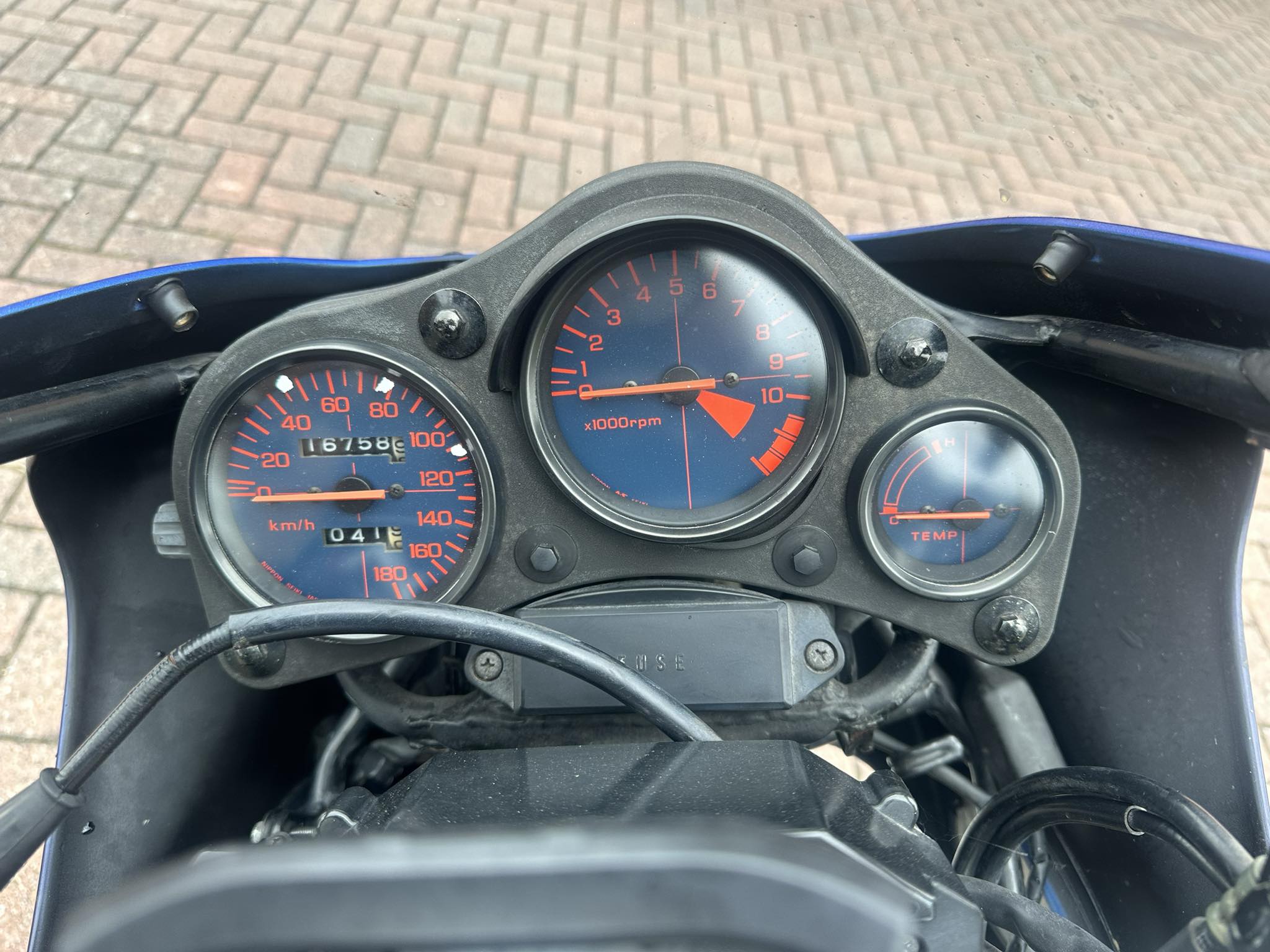 Who repairs Honda NS 400 R speedometers?