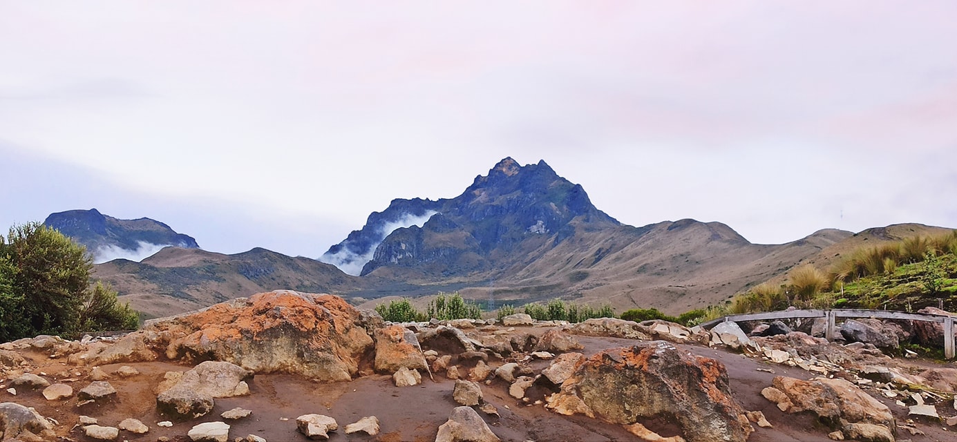 Cumbre Sur - El Rucu Pichincha es la montaña... | Facebook