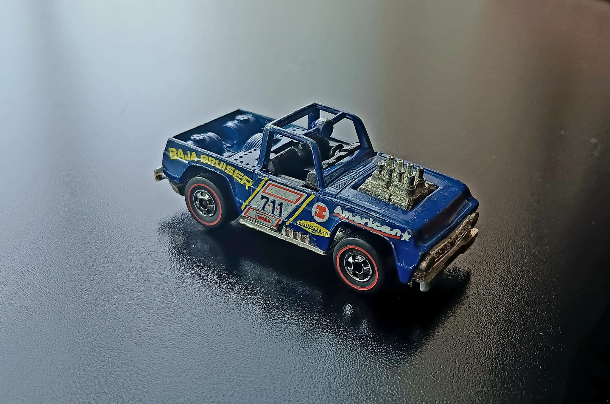 1974 Hot Wheels Flying Colors Redline Ice T