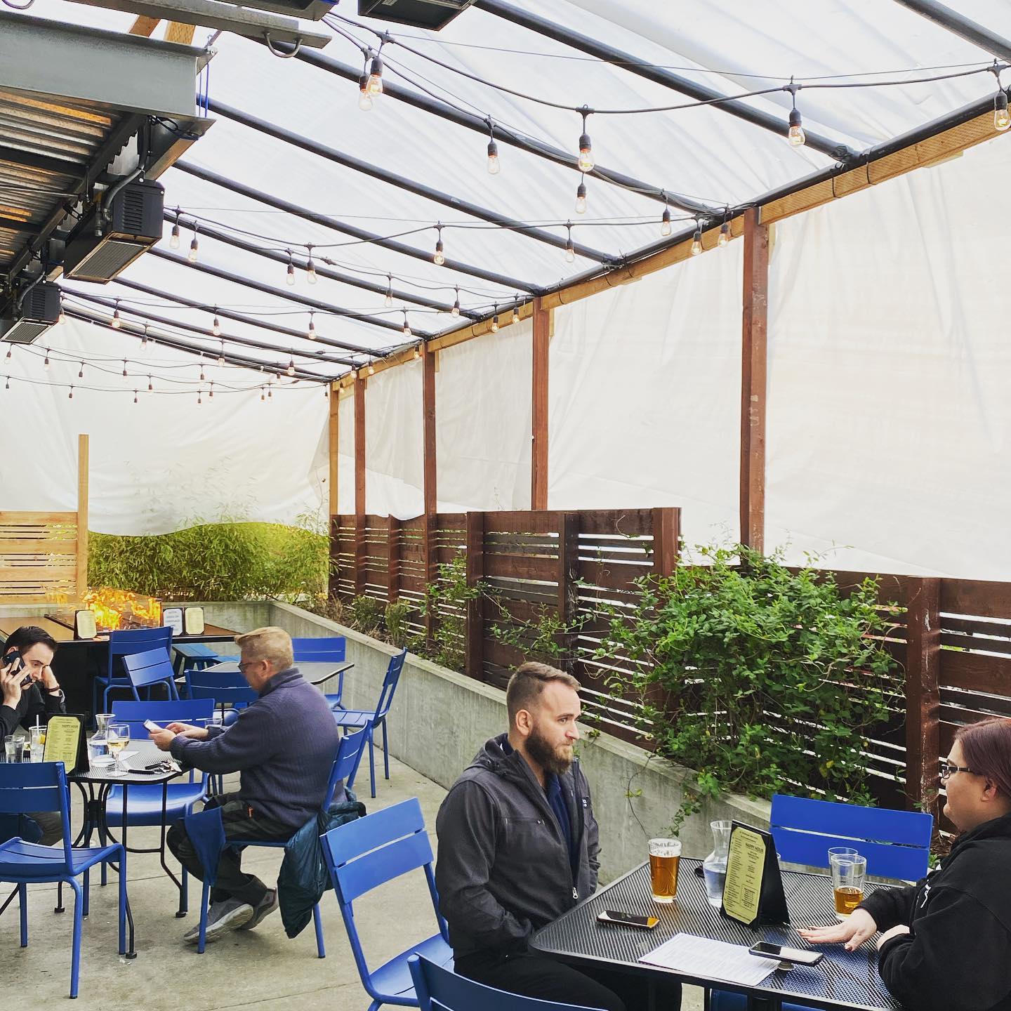 indigo-kitchen-and-alehouse-lynnwood-wa