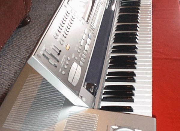 Keyboard Technics KN 2000.Harga Rp: 4.000.000  Facebook