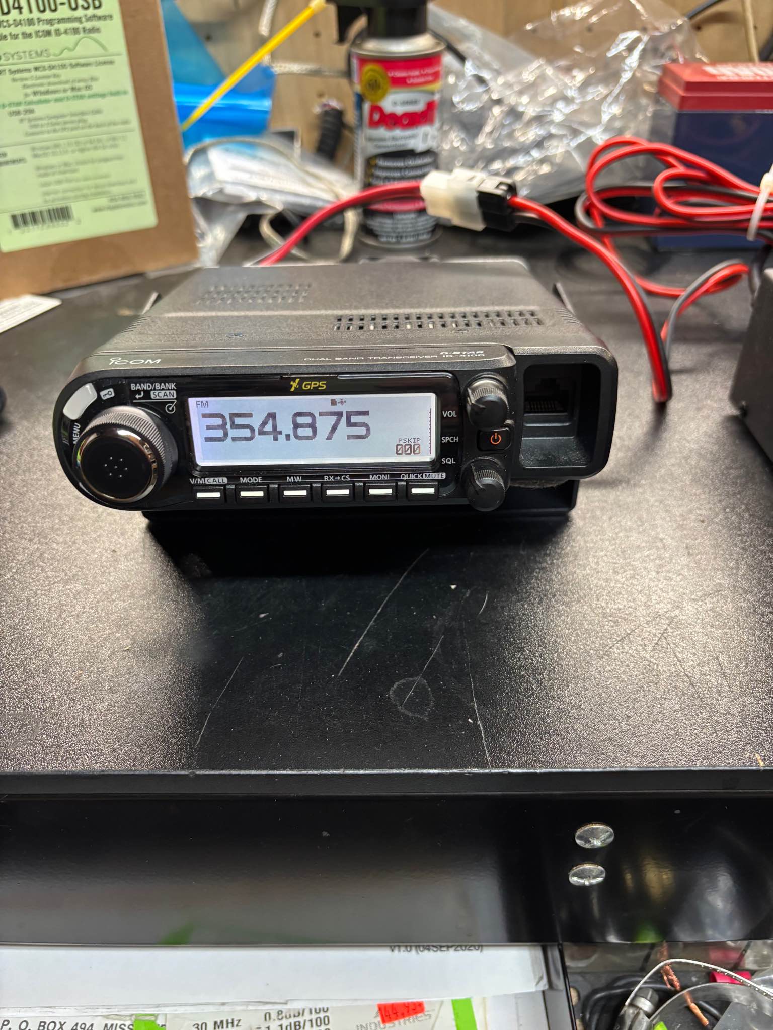 Icom ID-4100 d-star radio has mic, box, power cord. It is in