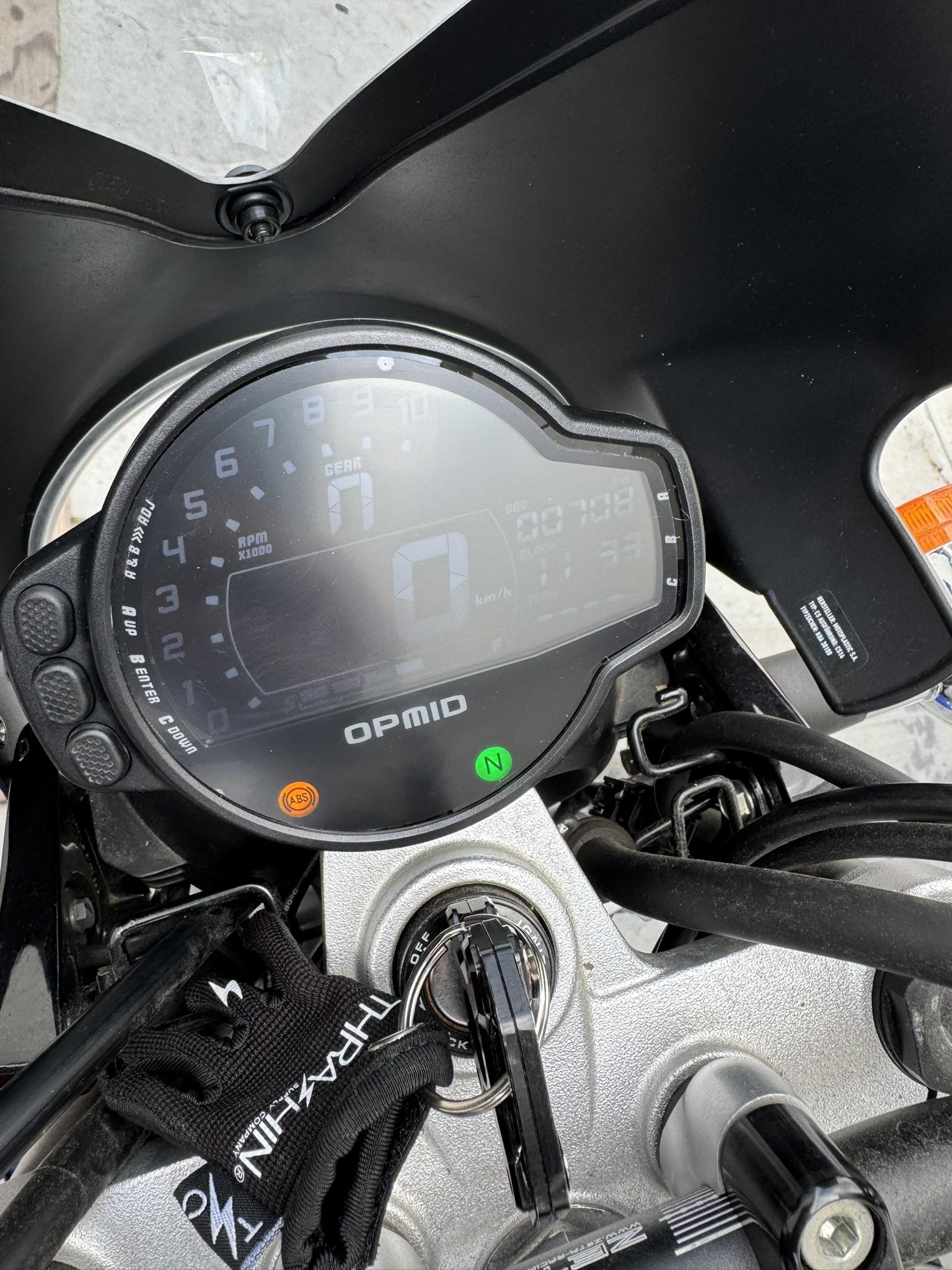 Hi, I have just bought the new Honda Gear indicator with Clock for 