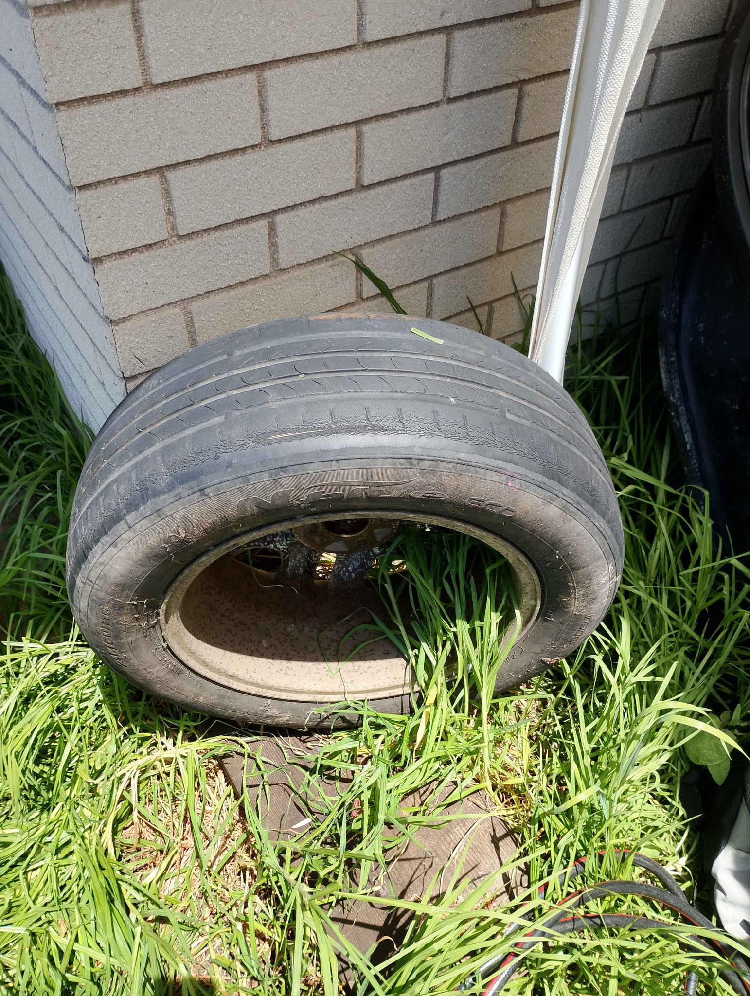 Car wheel trye - Car Wheels, Tires & Parts - Geelong, Victoria ...