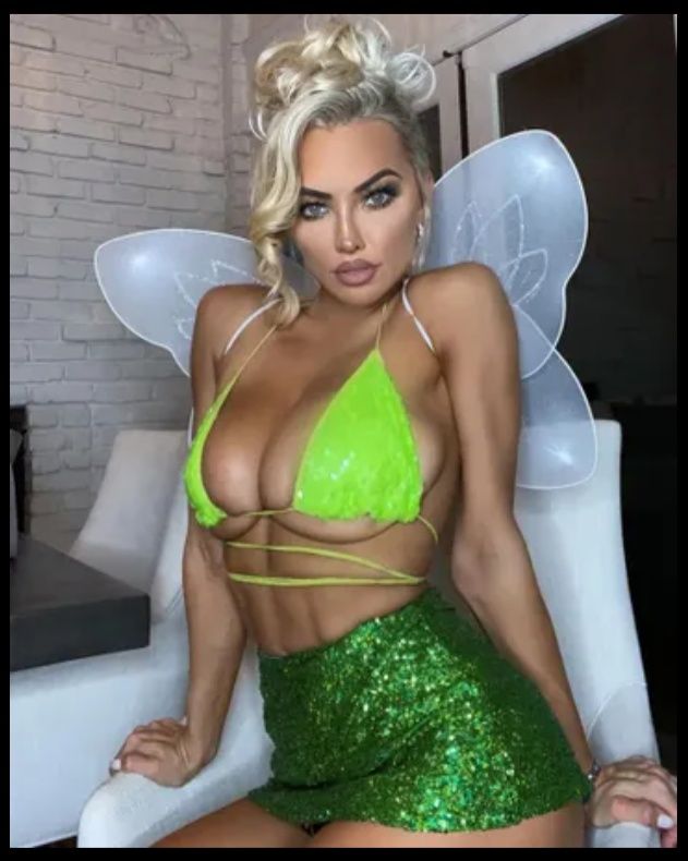 lindsey pelas green dress as a fairy for Halloween Collection:TrueMuseumJune2026