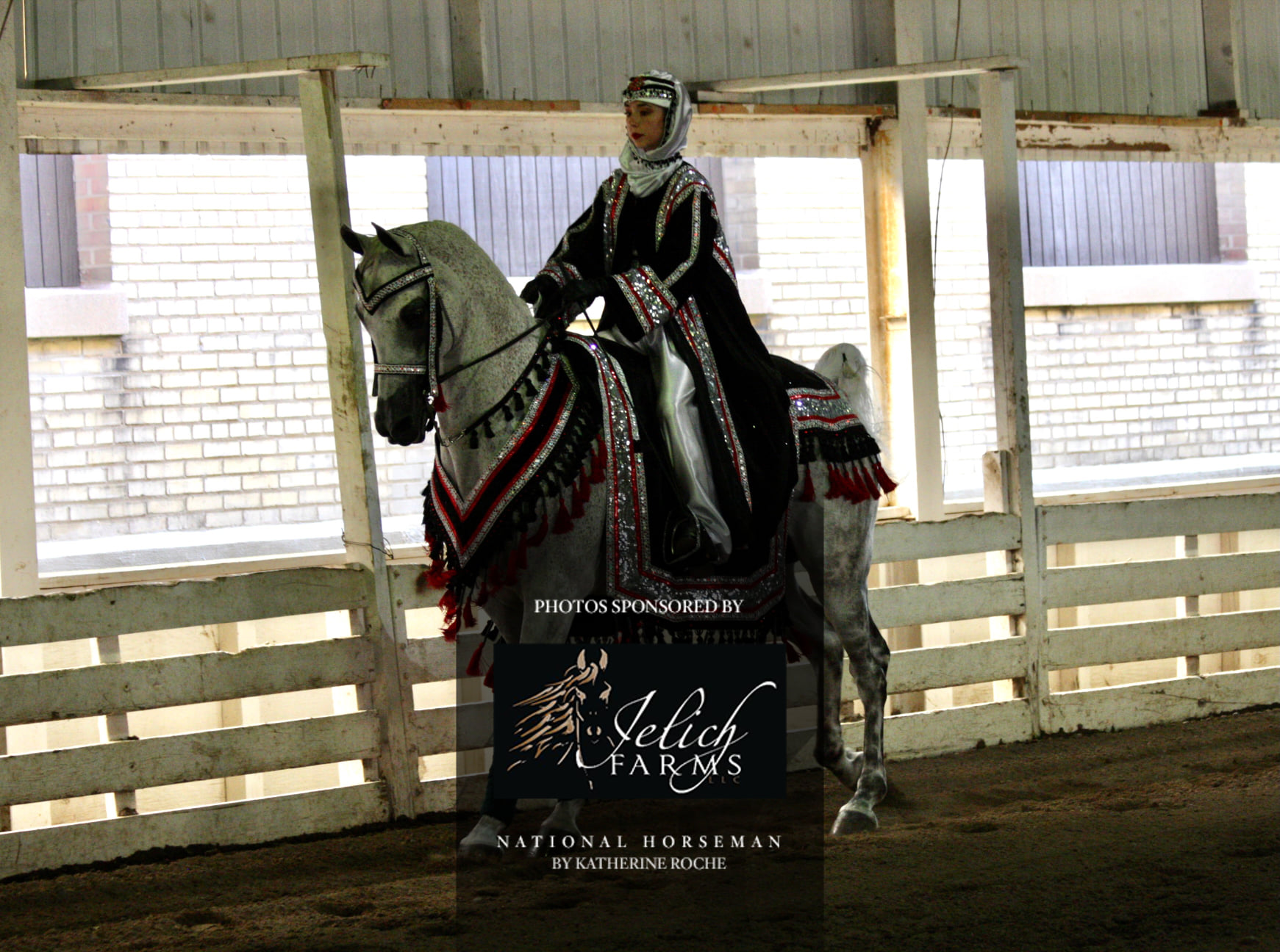 📷: Katherine Roche & Ashley... - National Horseman Arabian