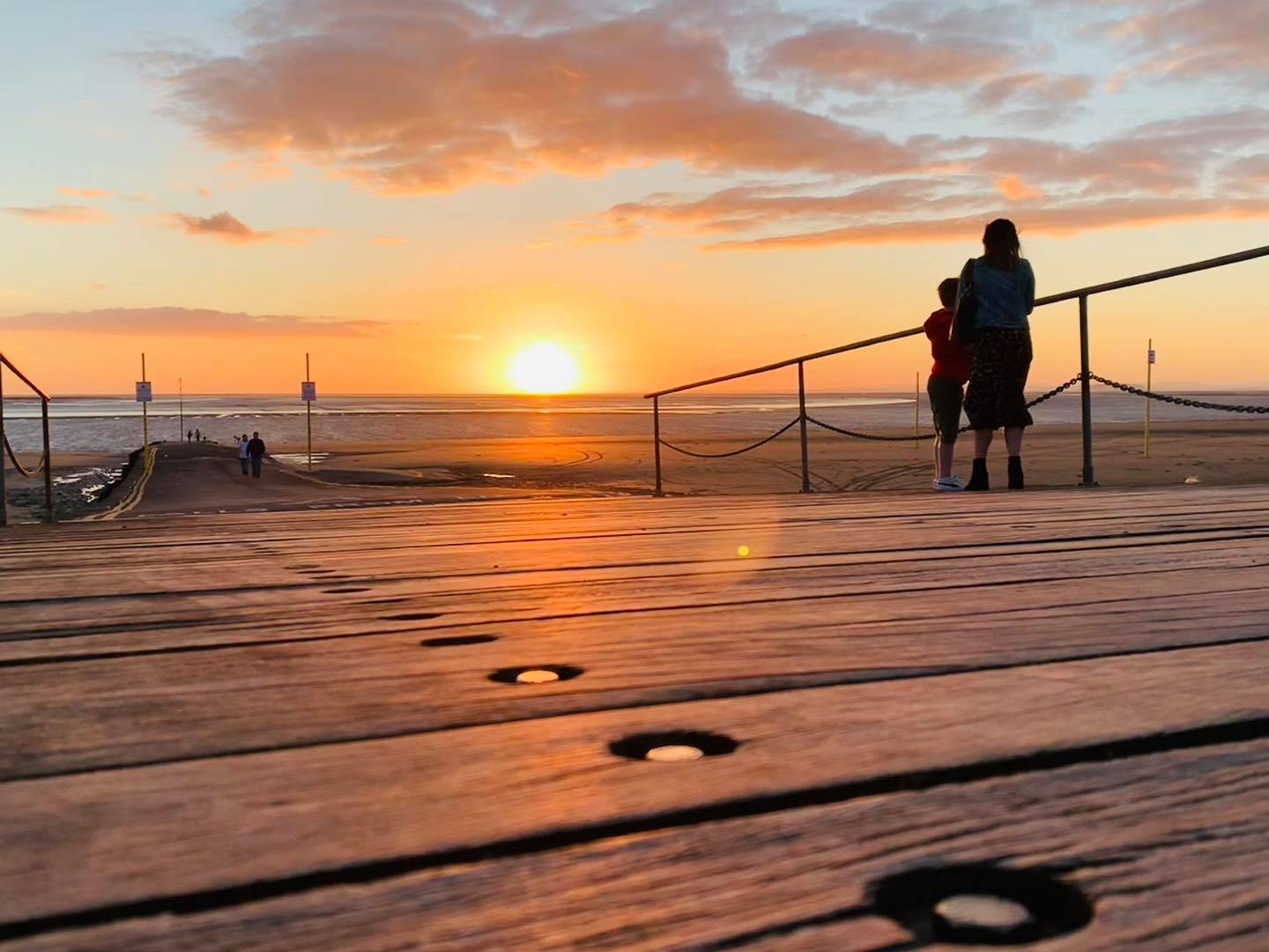 A glorious Spring evening pictured... - Burnham-On-Sea.com