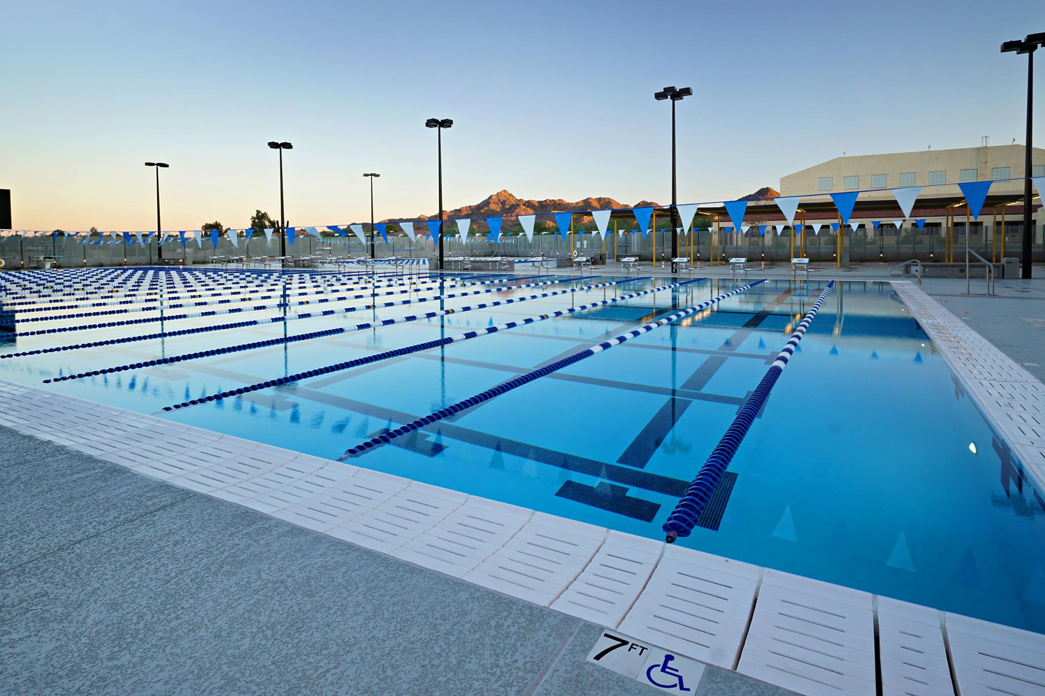 Rimflow Inc. - Overflowing in Pool Technology