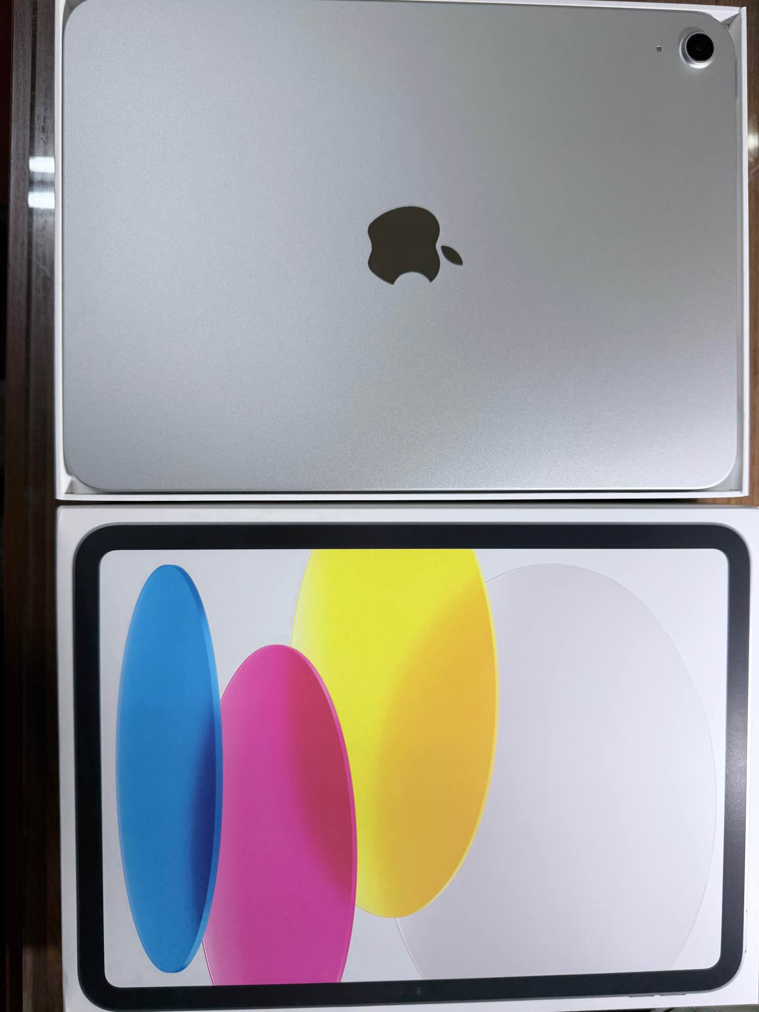 出售商品iPad 11 A16 wifi 128g 銀Apple 巧控鍵盤雙面夾適用於iPad 