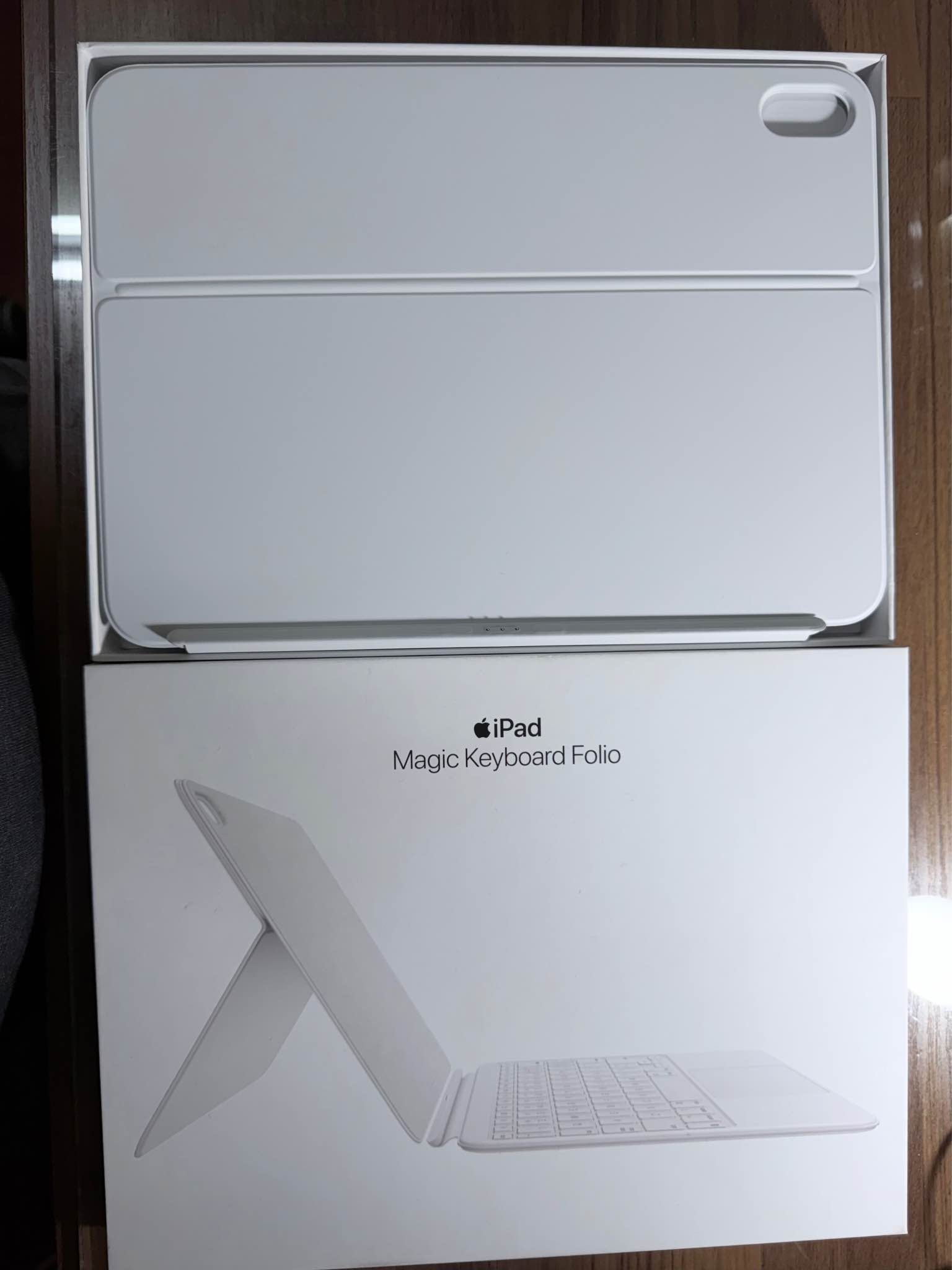 出售商品iPad 11 A16 wifi 128g 銀Apple 巧控鍵盤雙面夾適用於iPad 
