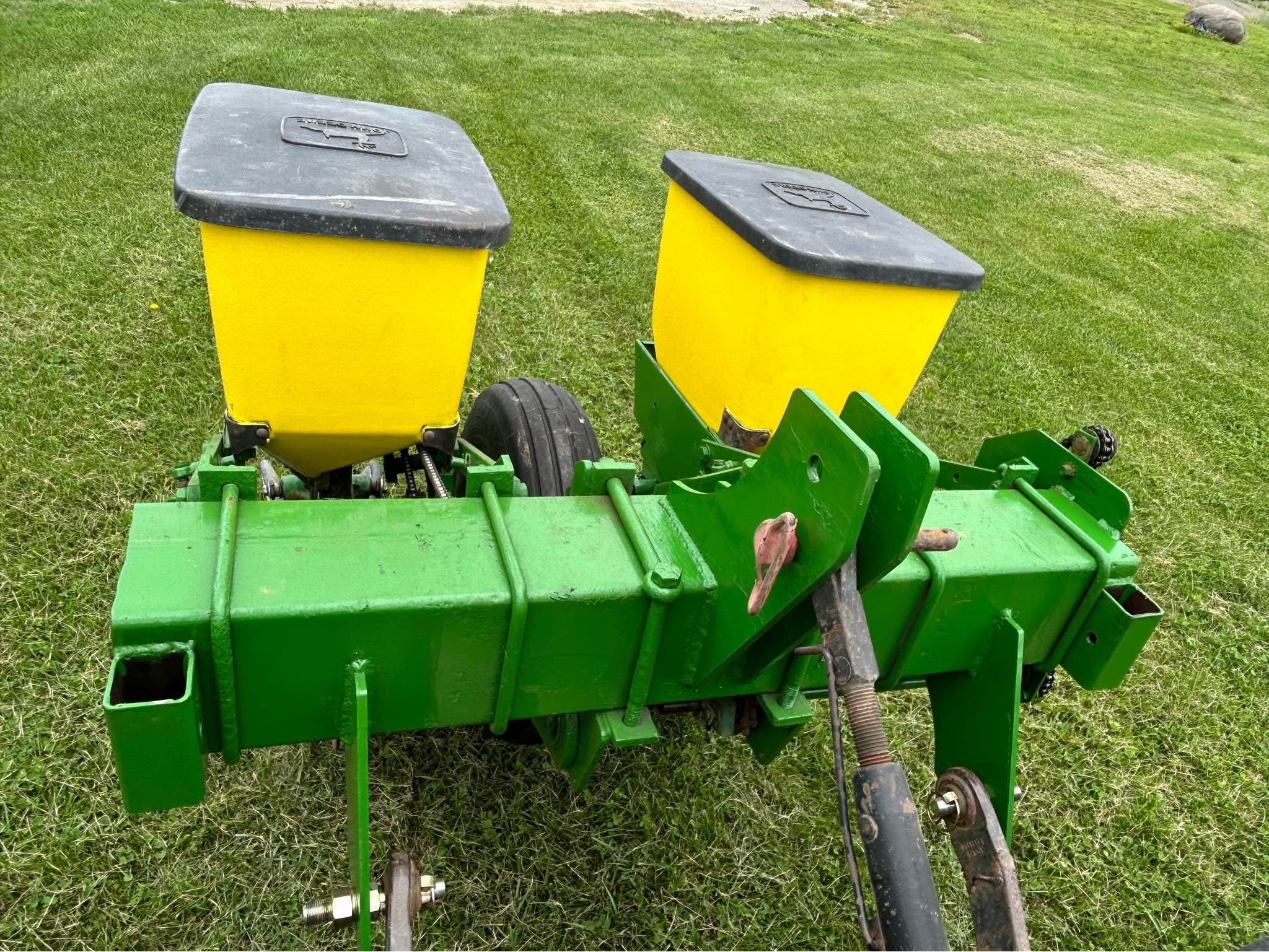 John Deere food plot planter 2 row - Pots & Planters - Geneseo, New ...